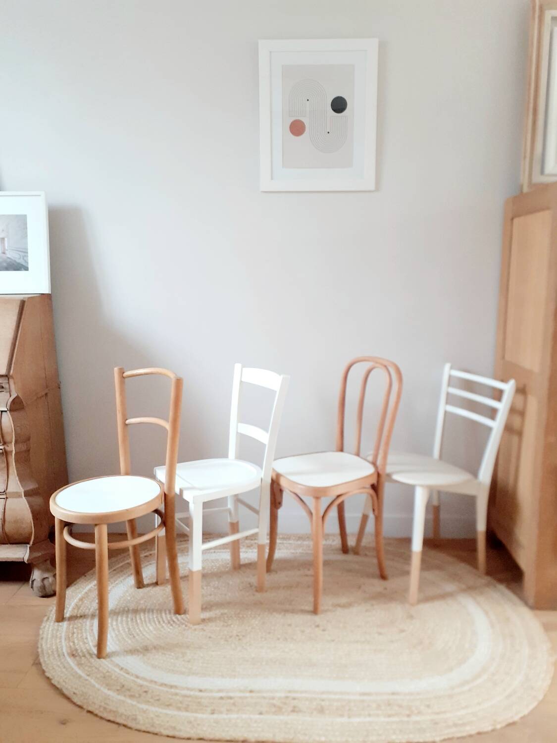 Set of 4 vintage wood and white chairs