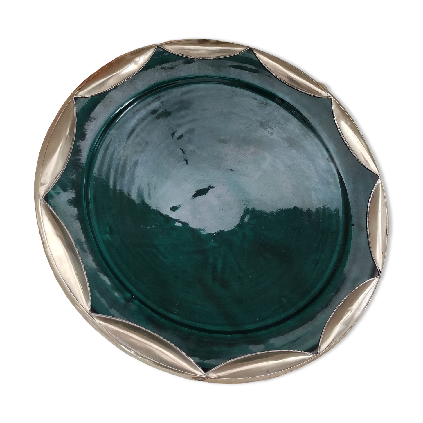Round oriental hollow dish in deep green ceramic and silver colored metal