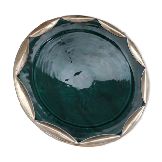 Round oriental hollow dish in deep green ceramic and silver colored metal