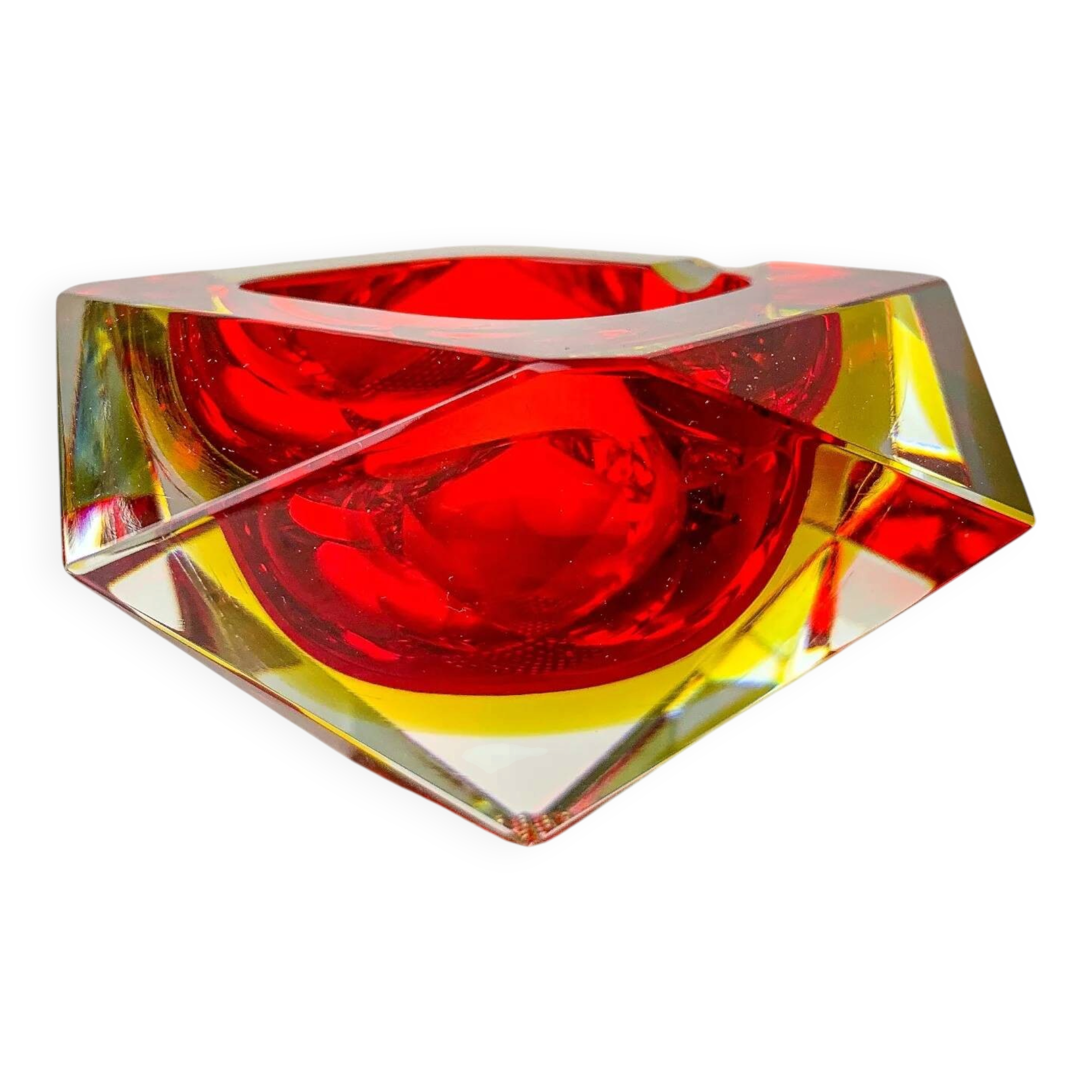 Cendrier Sommerso rouge et jaune italien par Seguso, Murano, années 1970