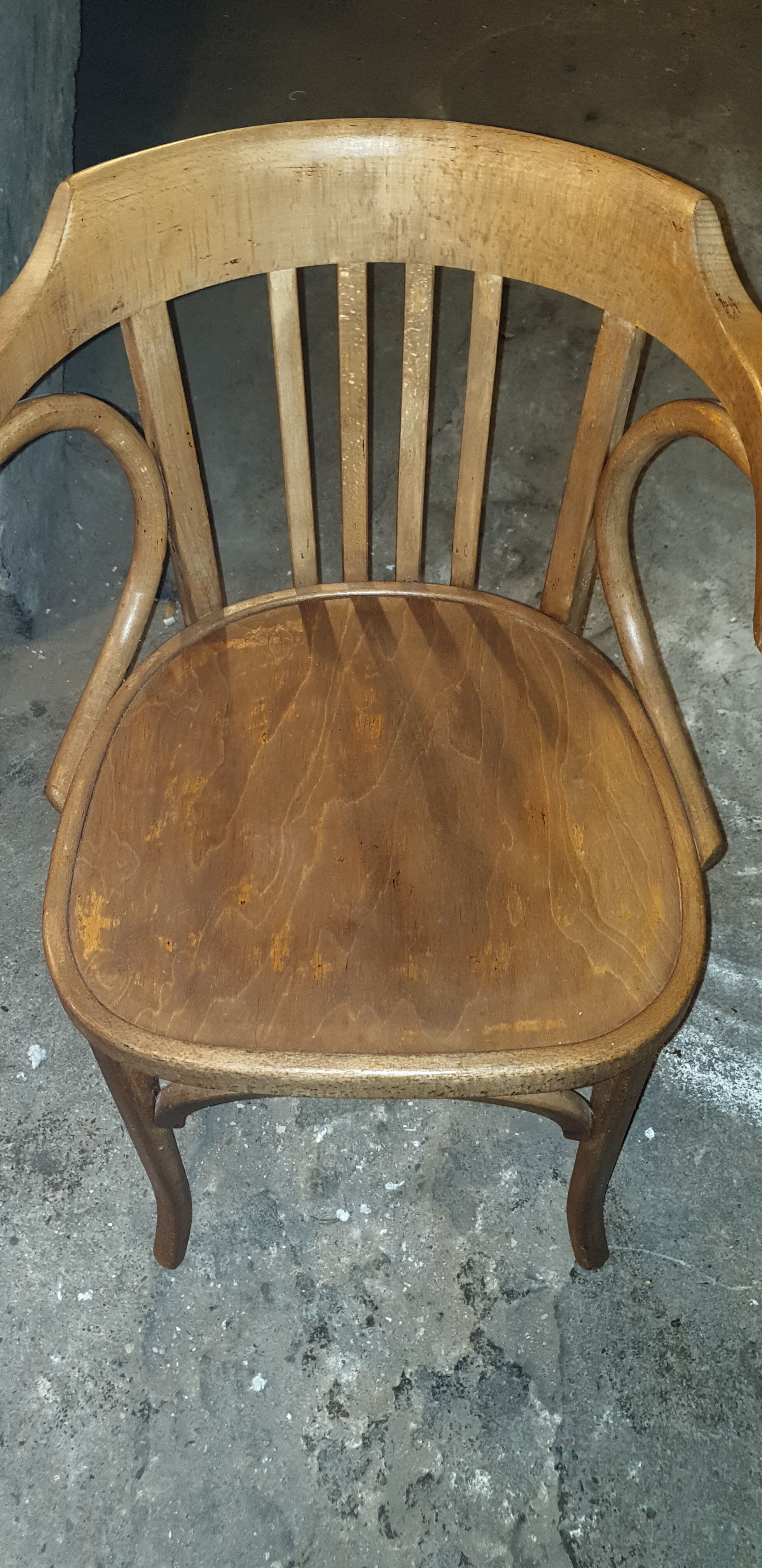 Curved wood office chair