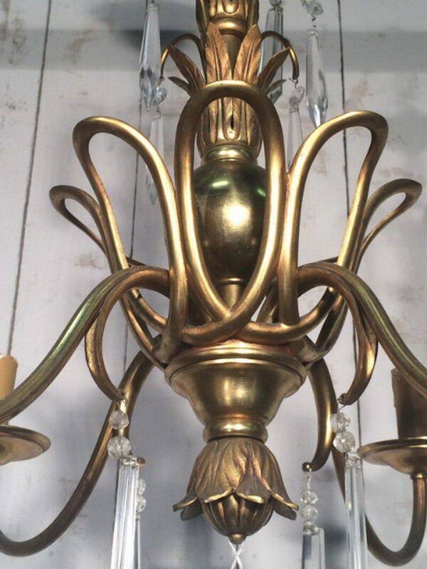 Lustre en bronze et cristaux dans le goût de la maison Baguès