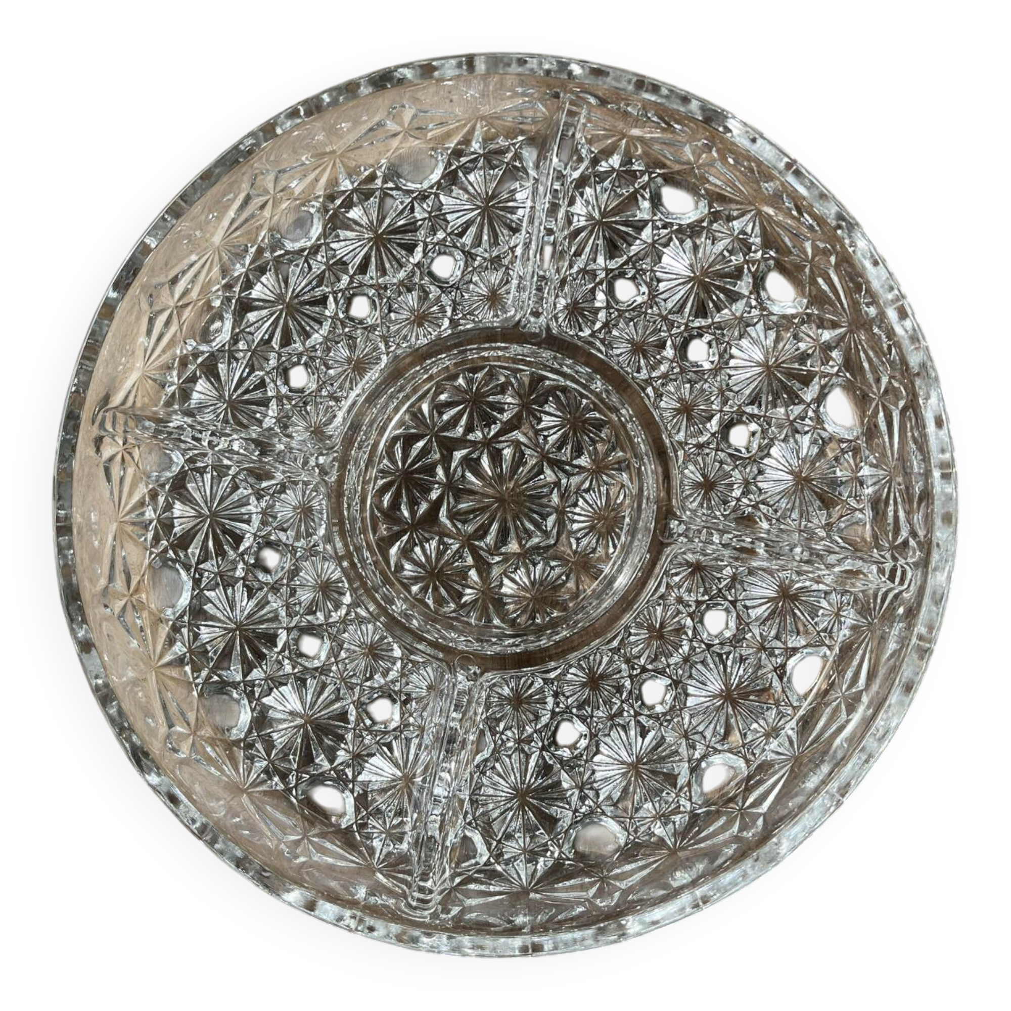 Plat en verre pressé