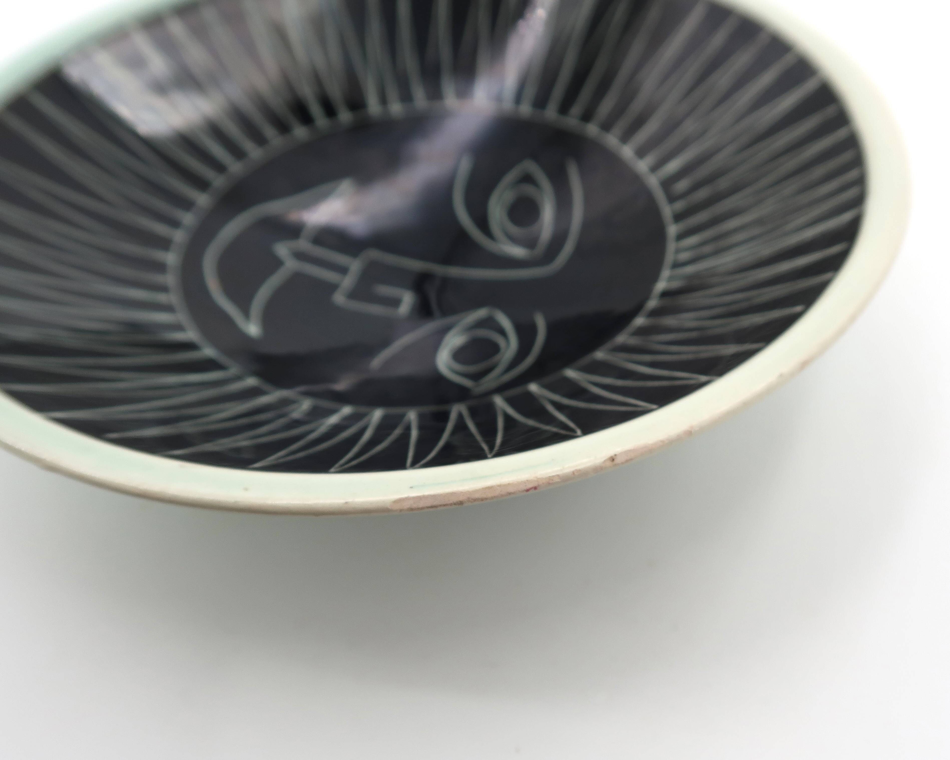 Ceramic vide poche by Jacques Pouchain, Sun with face, 1950s.