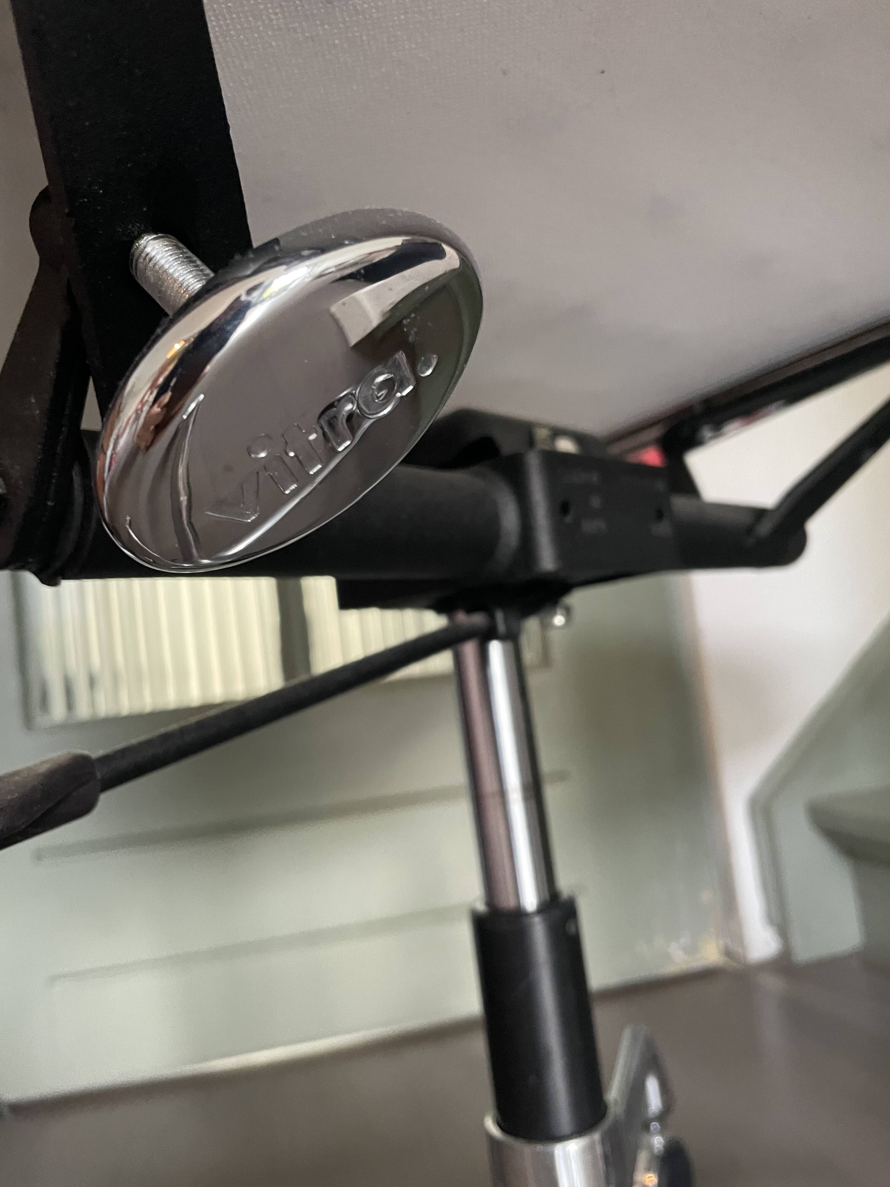 Original Vitra Eames Ea217 Softpad Chair