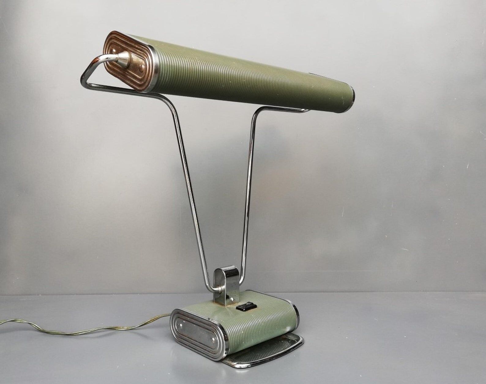 Jumo desk lamp