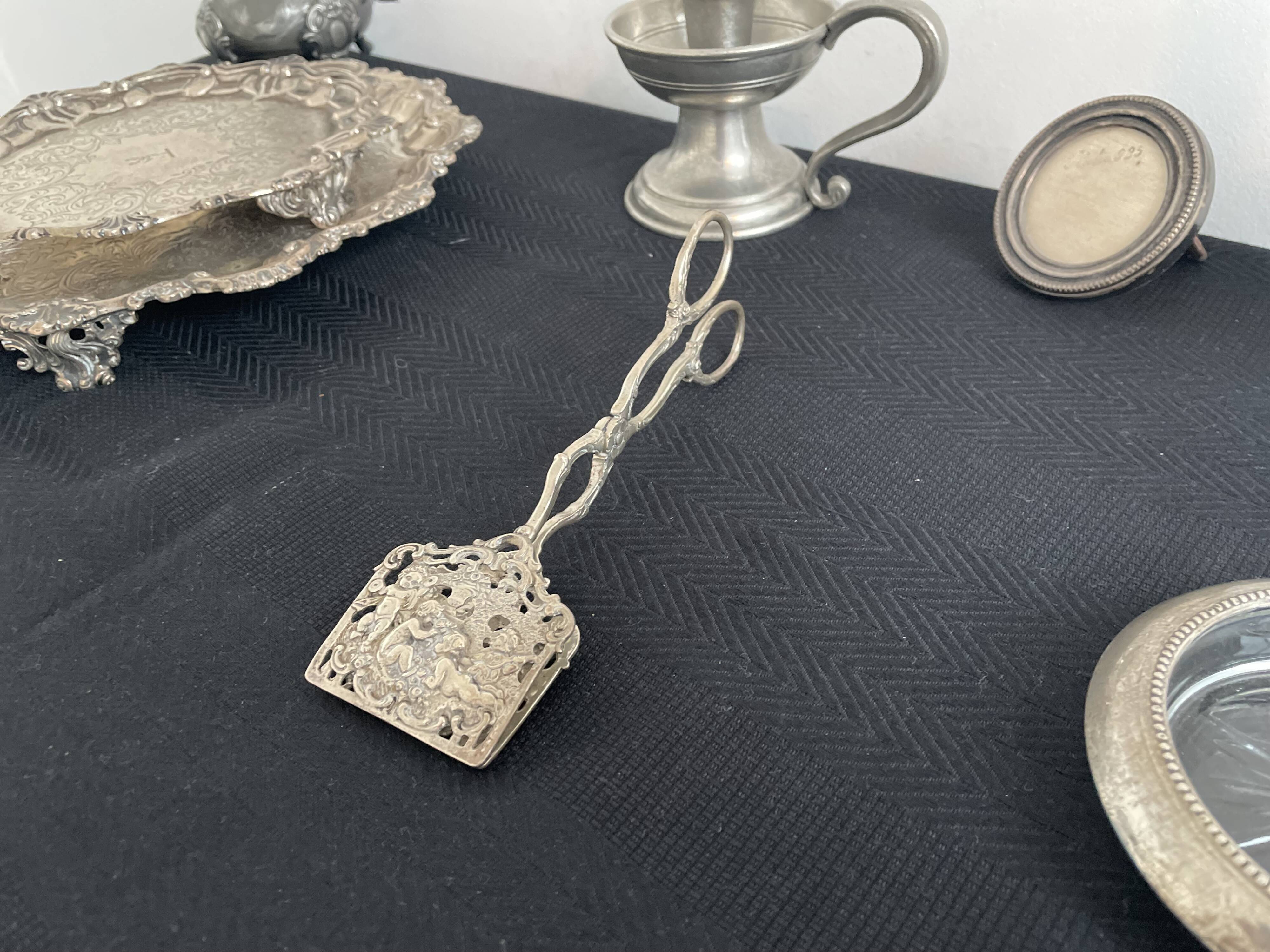 Antique scissors asparagus pliers - silver metal - putti decoration - United Kingdom