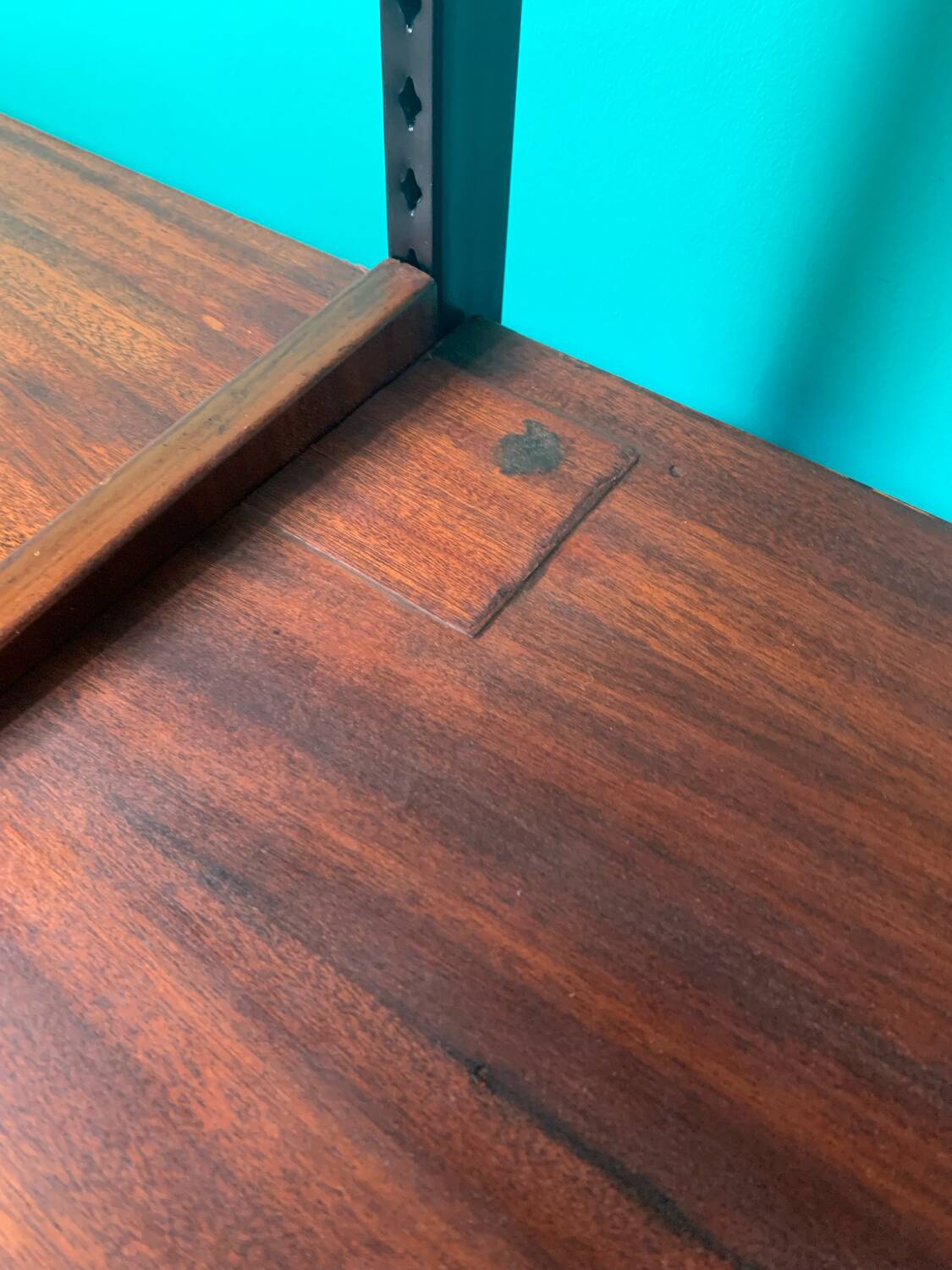 Vintage Scandinavian Library - Olaio