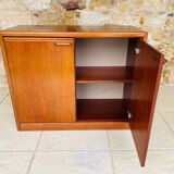 Low buffet, vintage teak storage unit by Hulsta, circa 1970s.