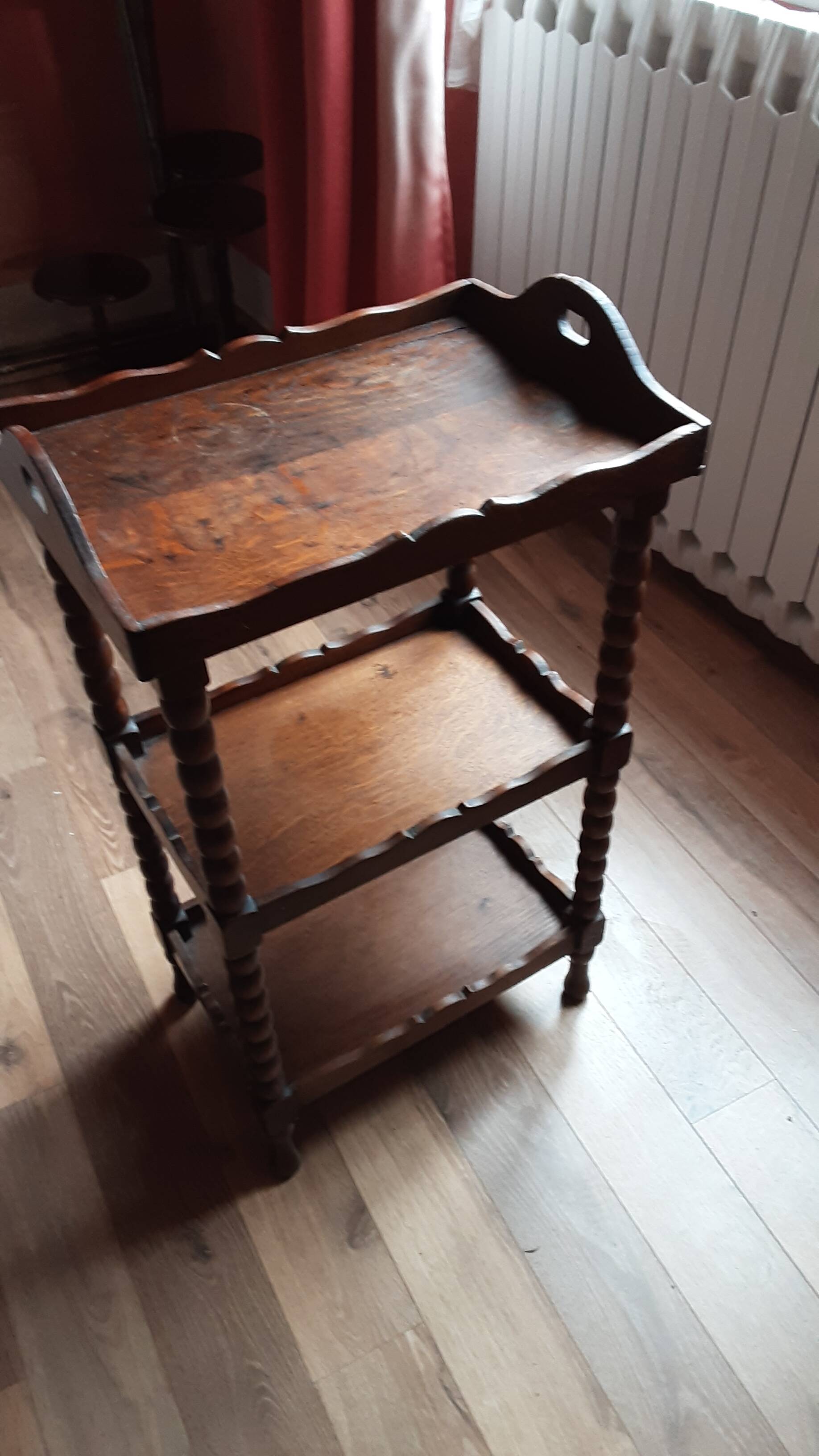 Petit meuble ancien 3 niveaux en bois