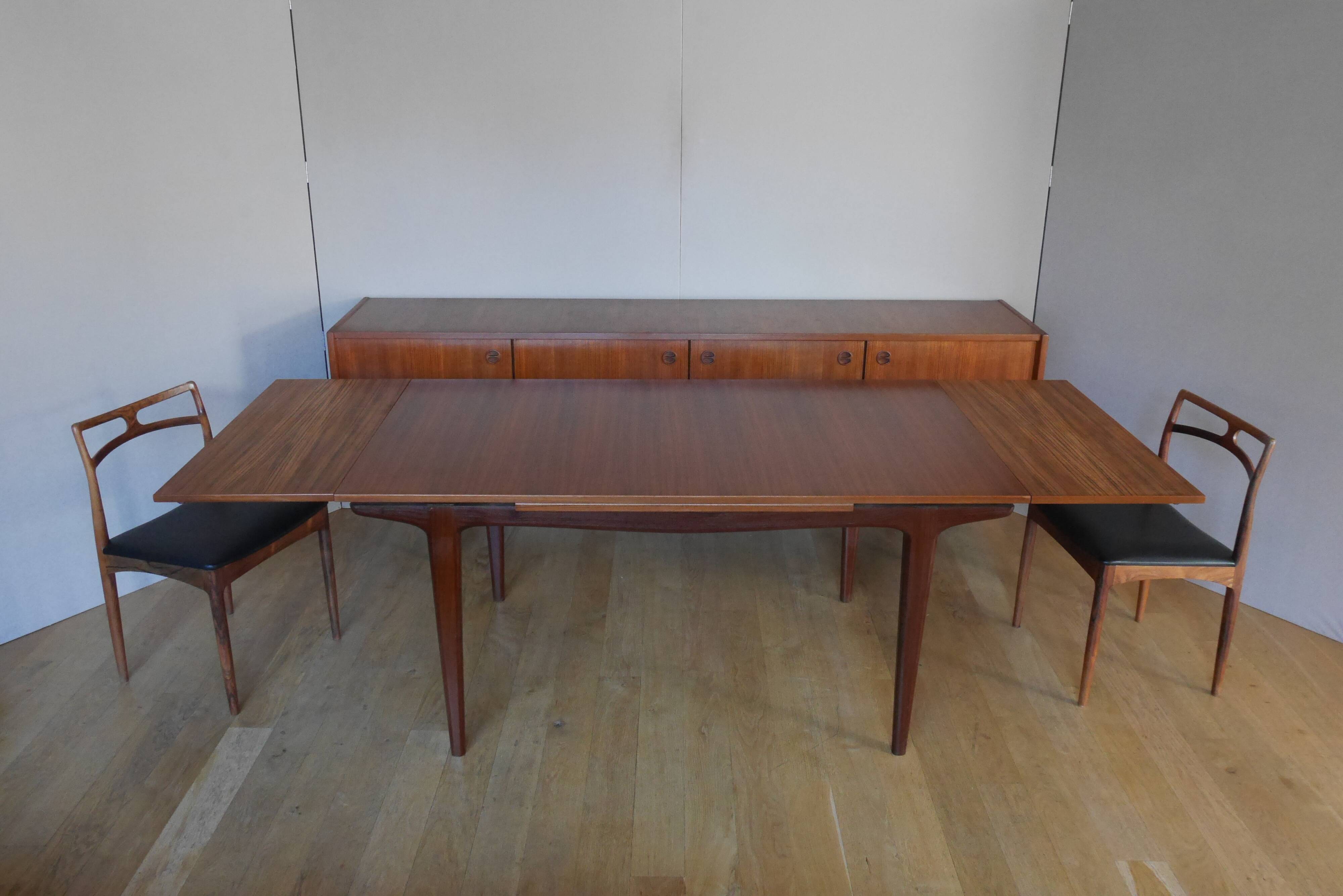 Dining table in rectangular teak extendable Scandinavian design