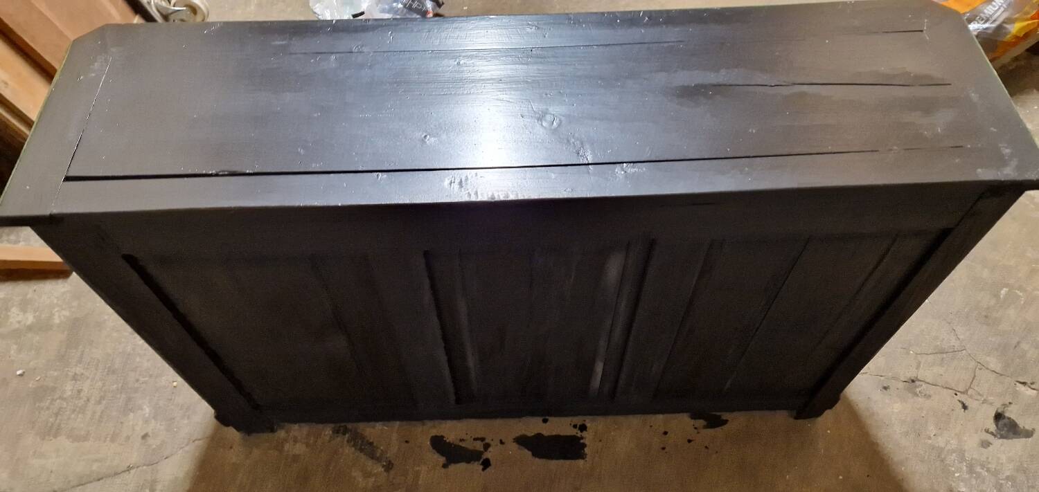 Painted chest of drawers