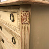 Commode de style Louis XVI en bois laqué crème, vers 1900