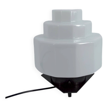 Lampe Art Déco Steamline Modern, vers 1930 – Verre opalin et fer Forgé