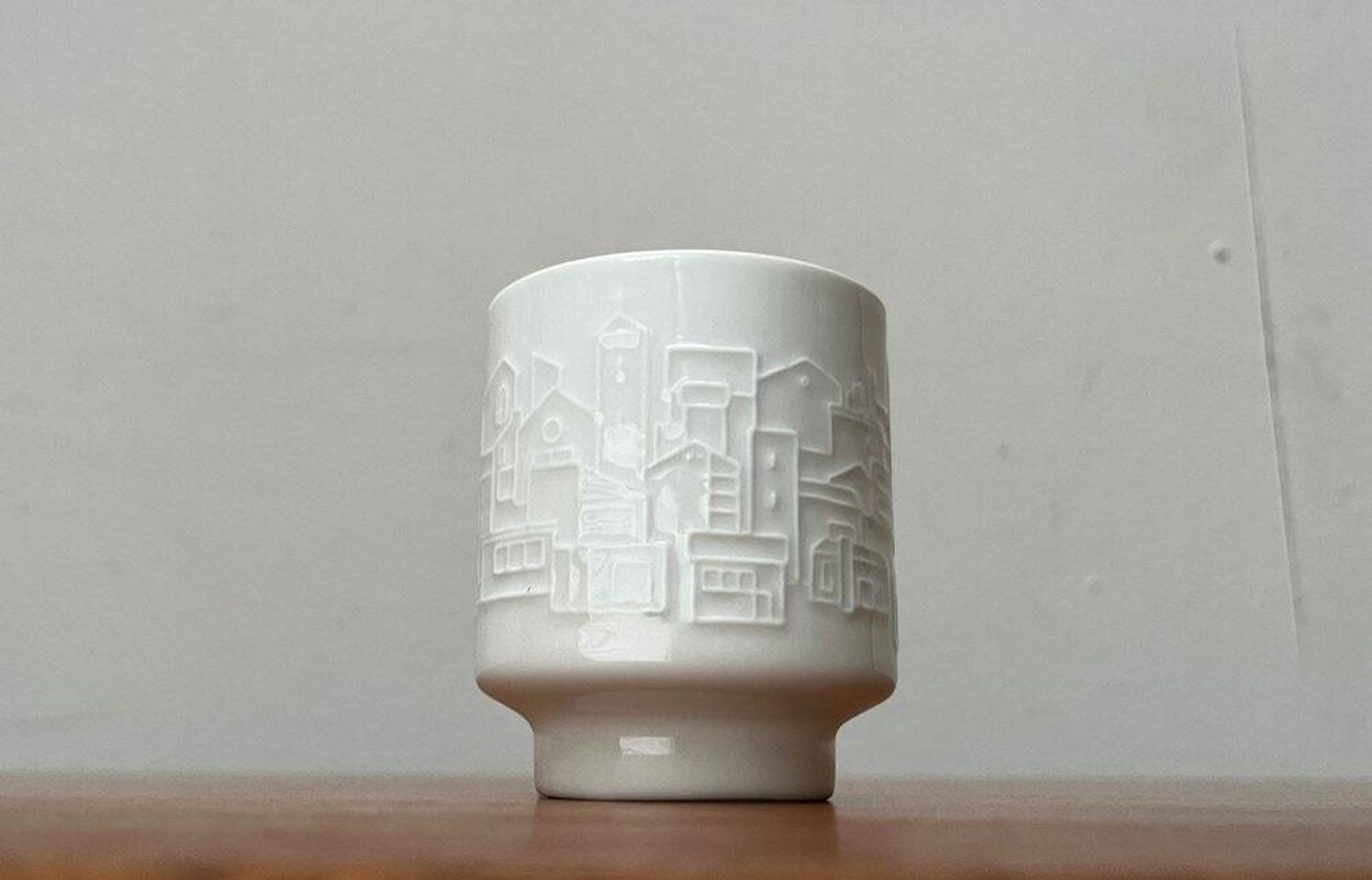 Vintage Mug Vase in German Porcelain with Architectural Patterns by Hans Achtziger for Hutschenreuther
