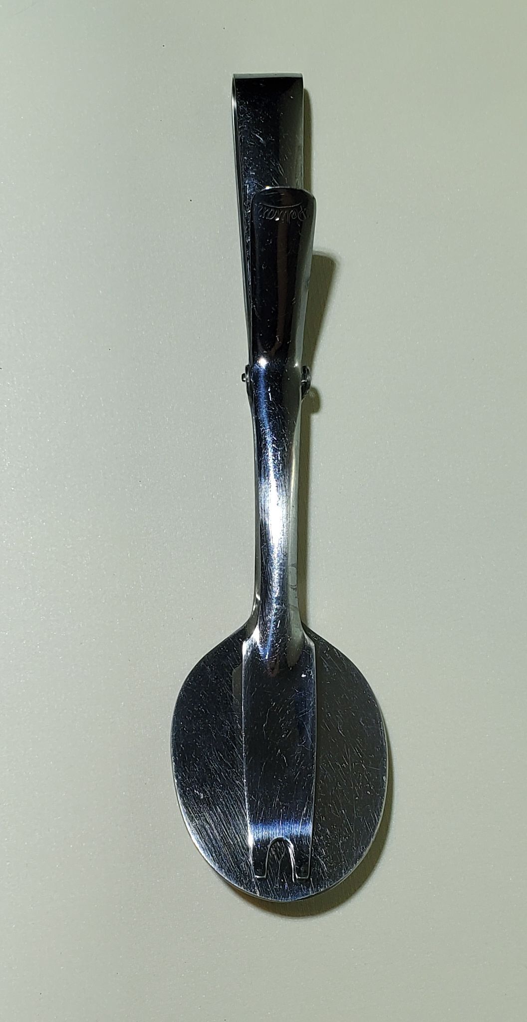 Pelican service clamp