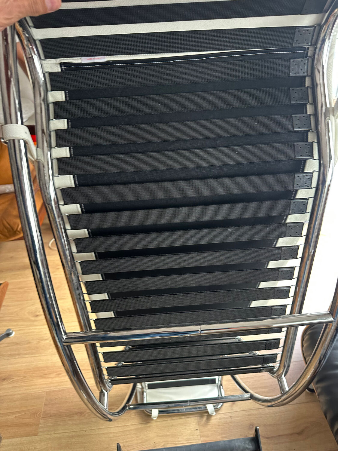 Chaise longue LC4 édition Cassina état proche du neuf