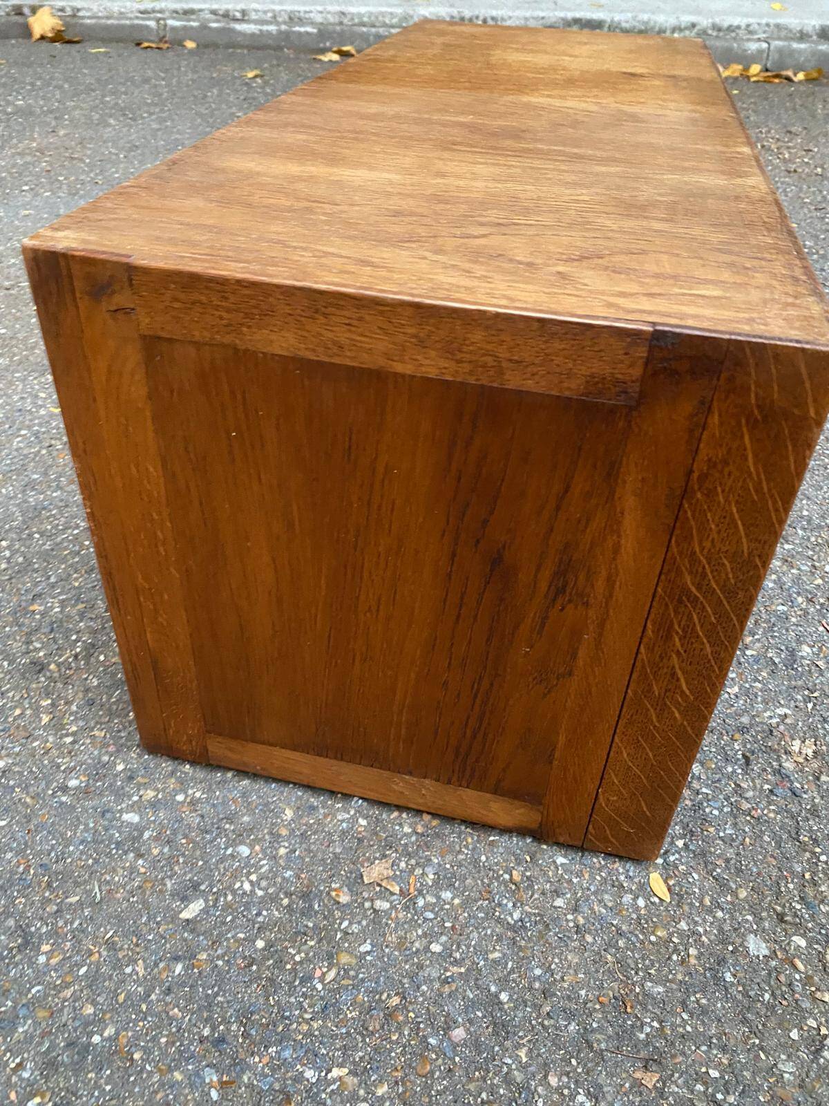 Horizontal filing cabinet with sliding curtains in oak