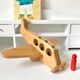 Avion en bois vintage