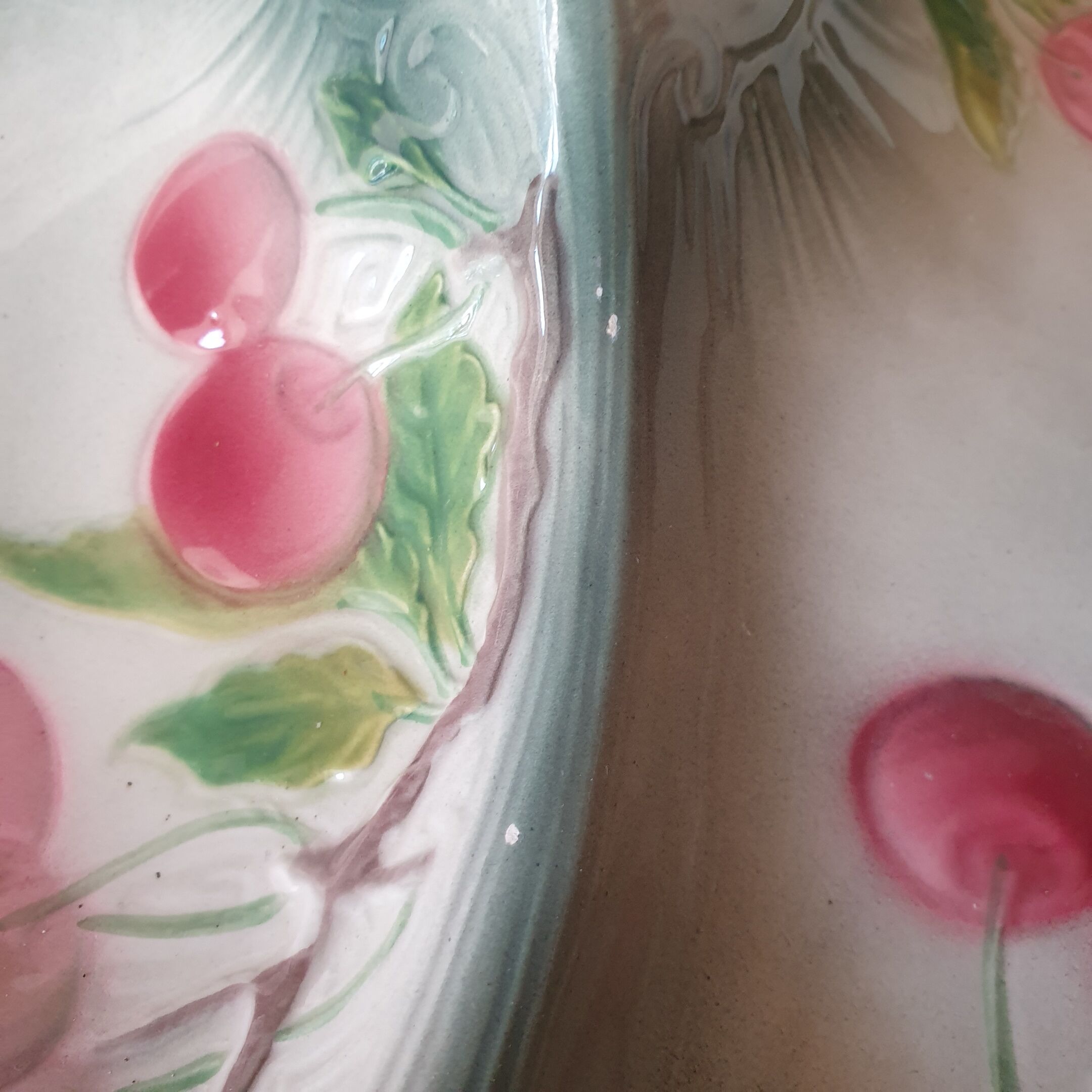 St Clement barbotine majolica, Art Nouveau