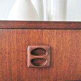 Vintage teak bass row