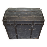 Domed trunk
