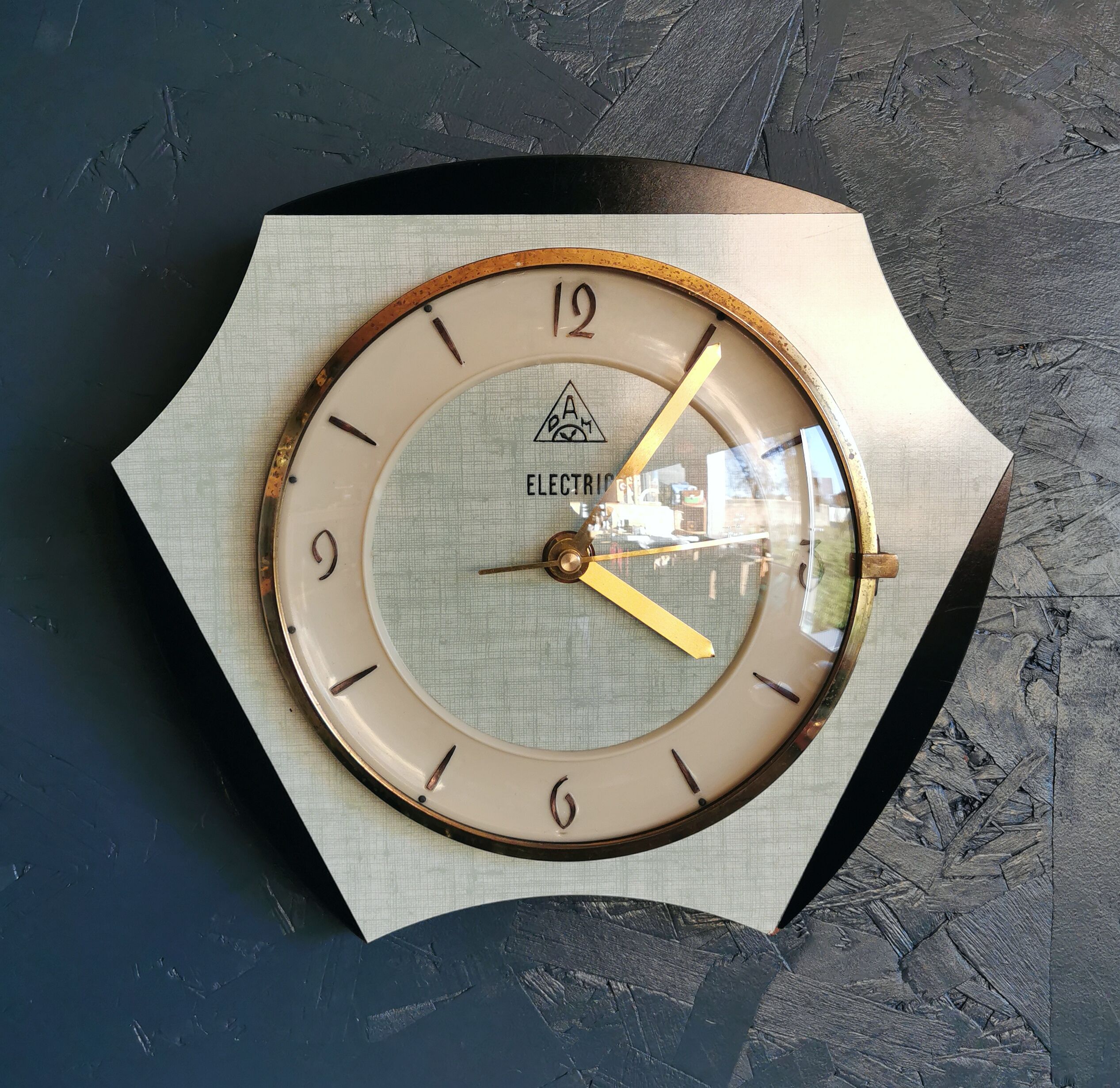 Horloge formica vintage pendule murale silencieuse "DAM electric vert noir"