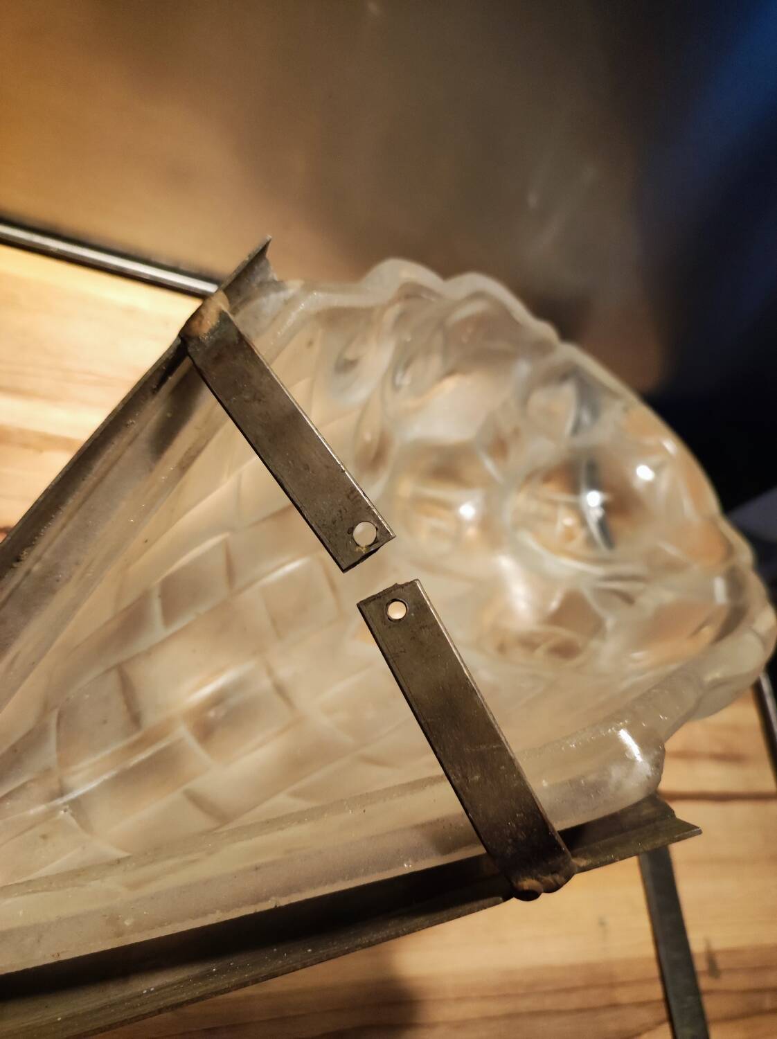 Art Deco wall light by Degué