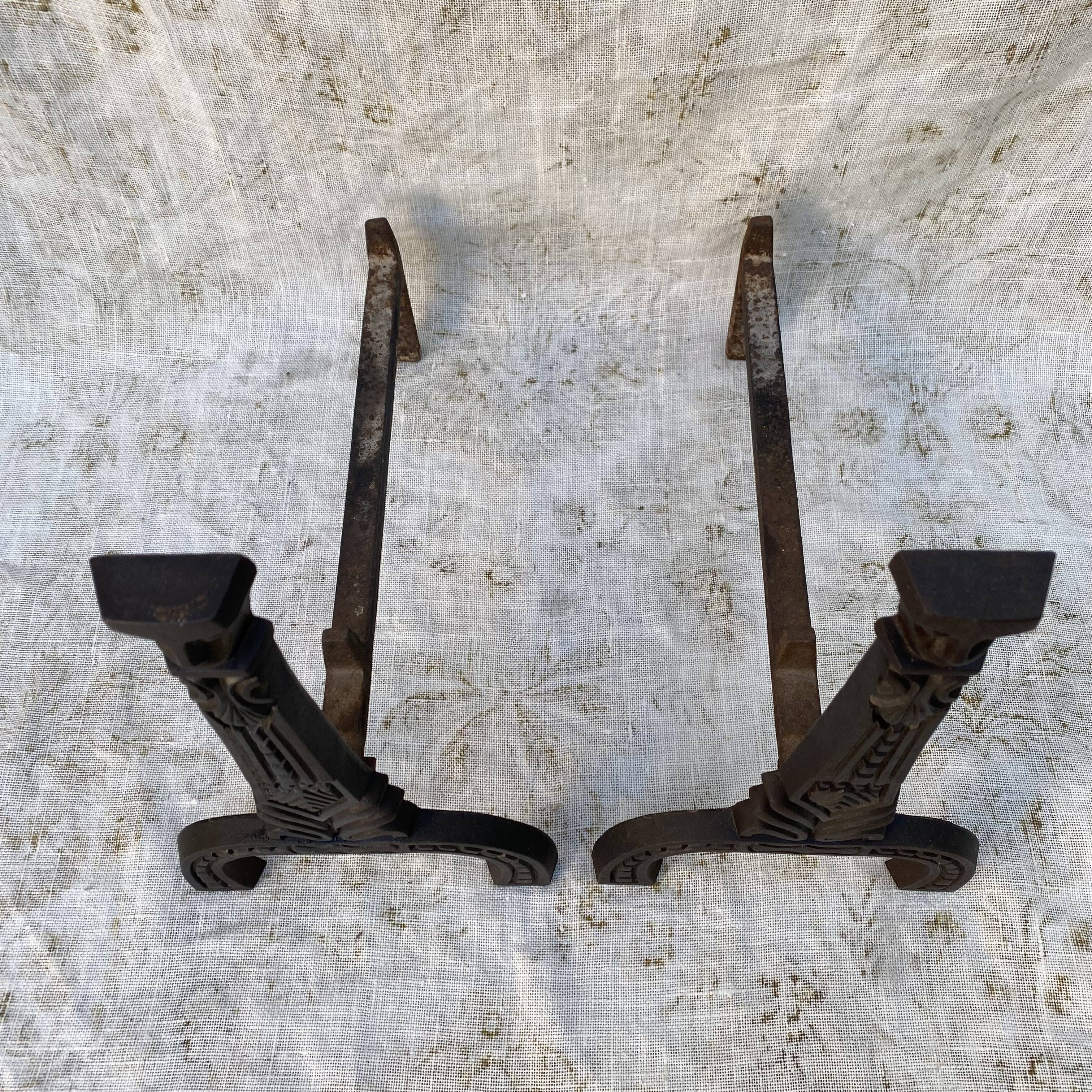 Paire de chenets Art déco en fonte