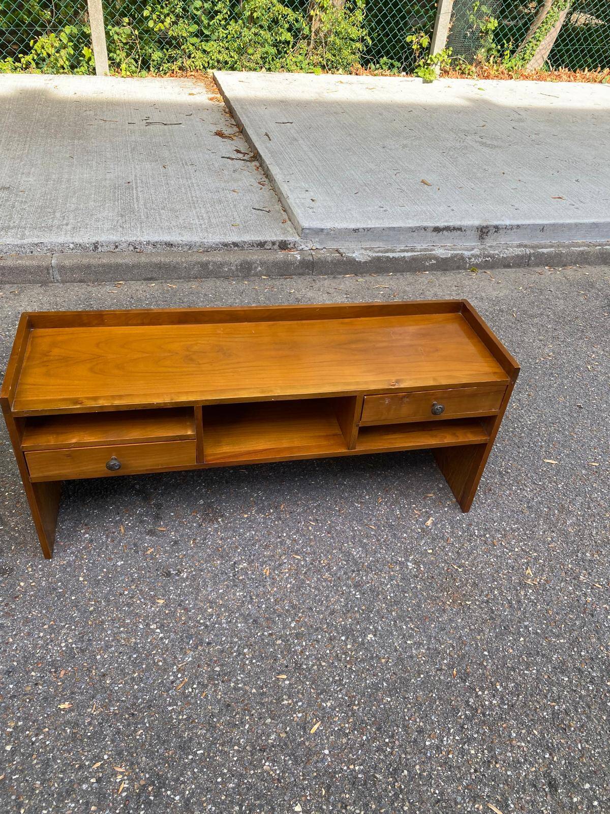 Vintage solid wood desk with removable secretary in colonial style from the 1960s.