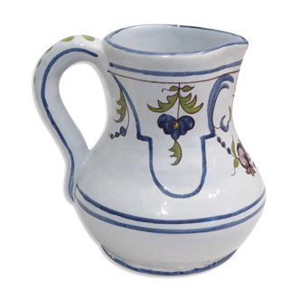 Pitcher in earthenware