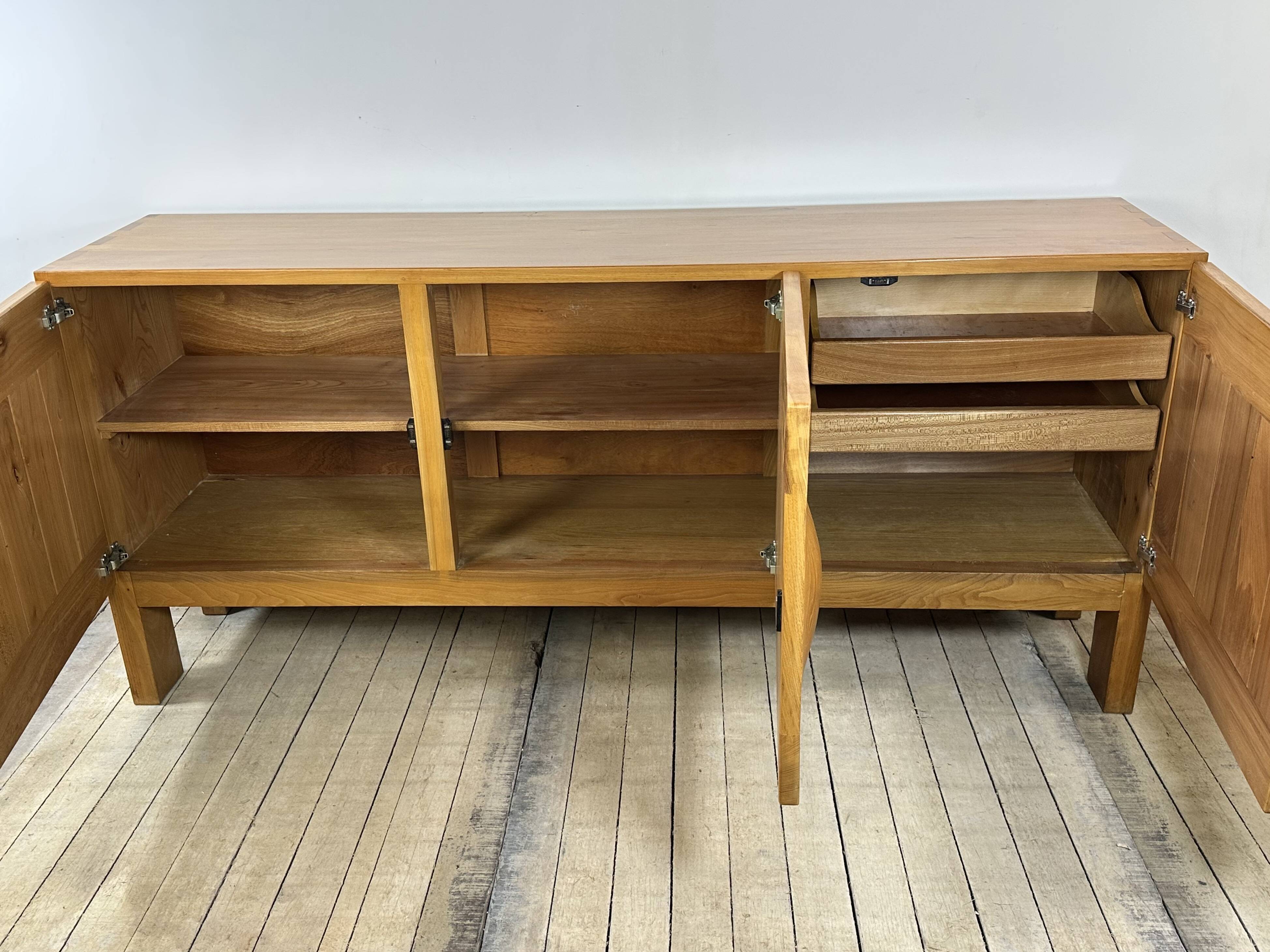 Massive oiled elm enfilade maison regain 1970