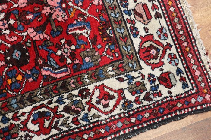 Hand-knotted hamadan carpet Iran 98x195cm