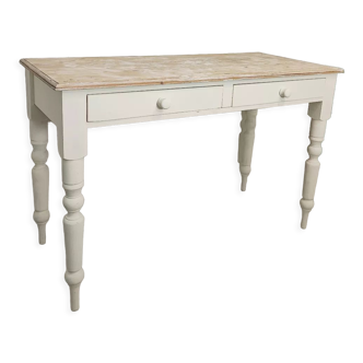 Console patinated