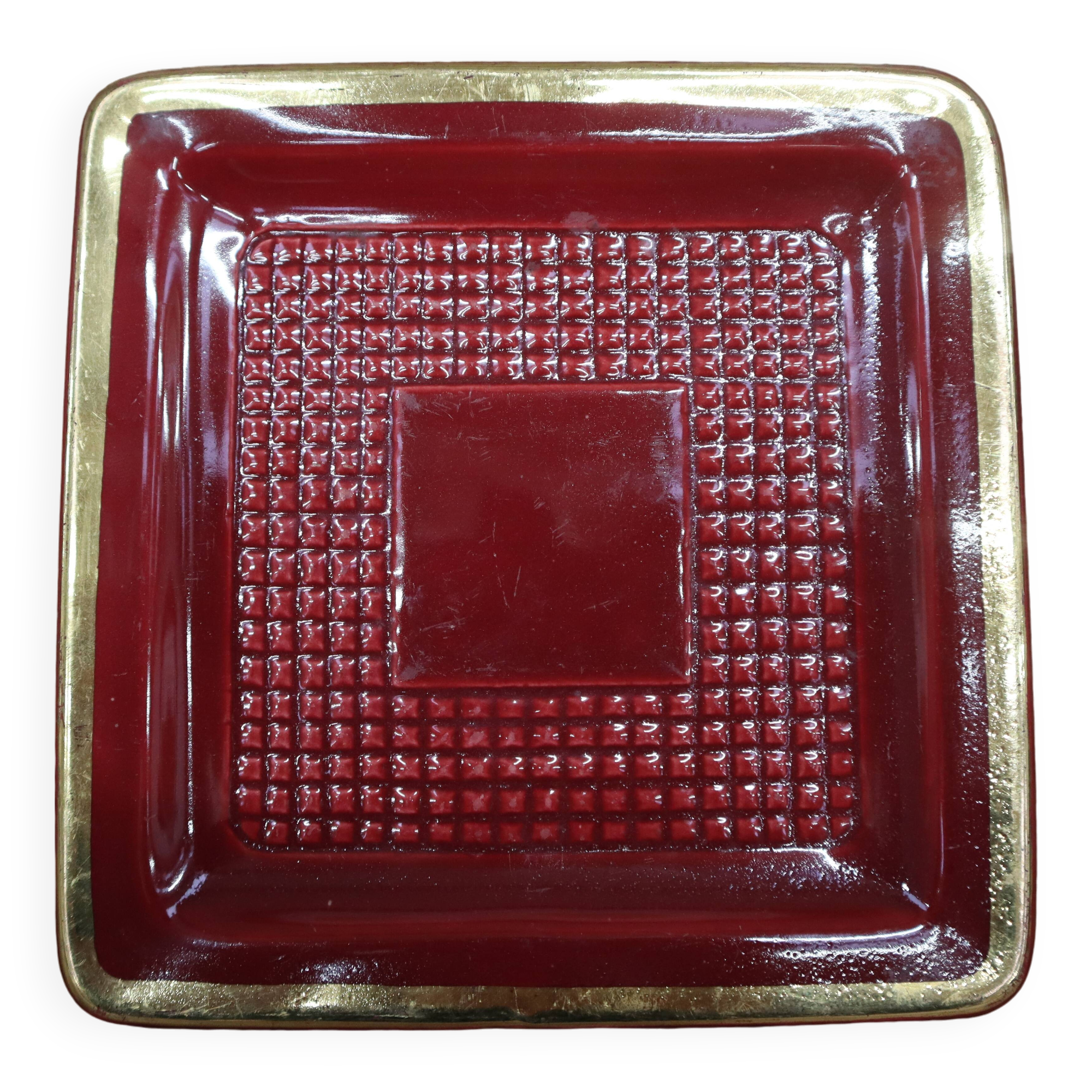 Saint Clément burgundy pocket emptier with gold trim