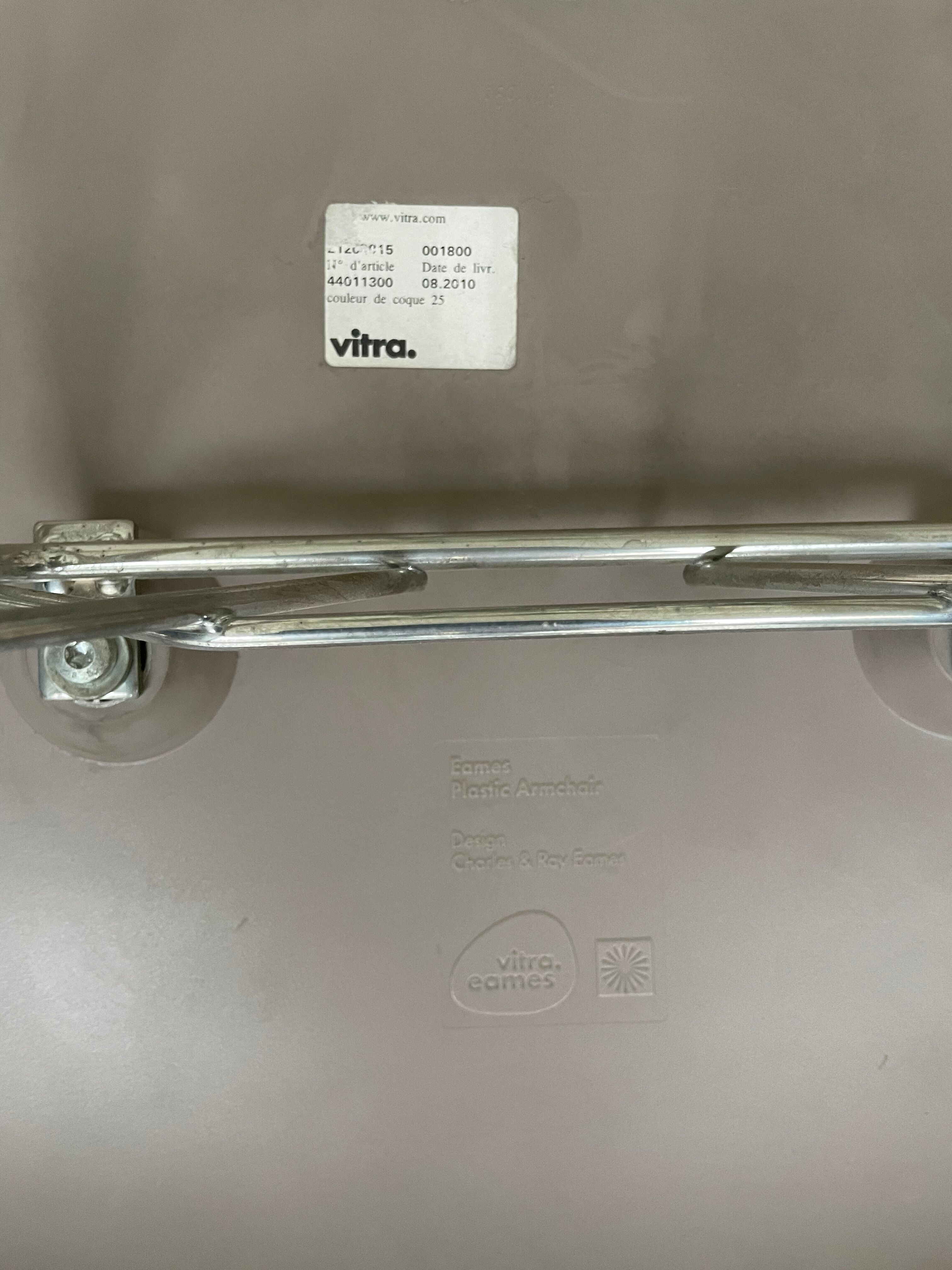 Rocking chair by Charles & Ray Eames Vitra edition