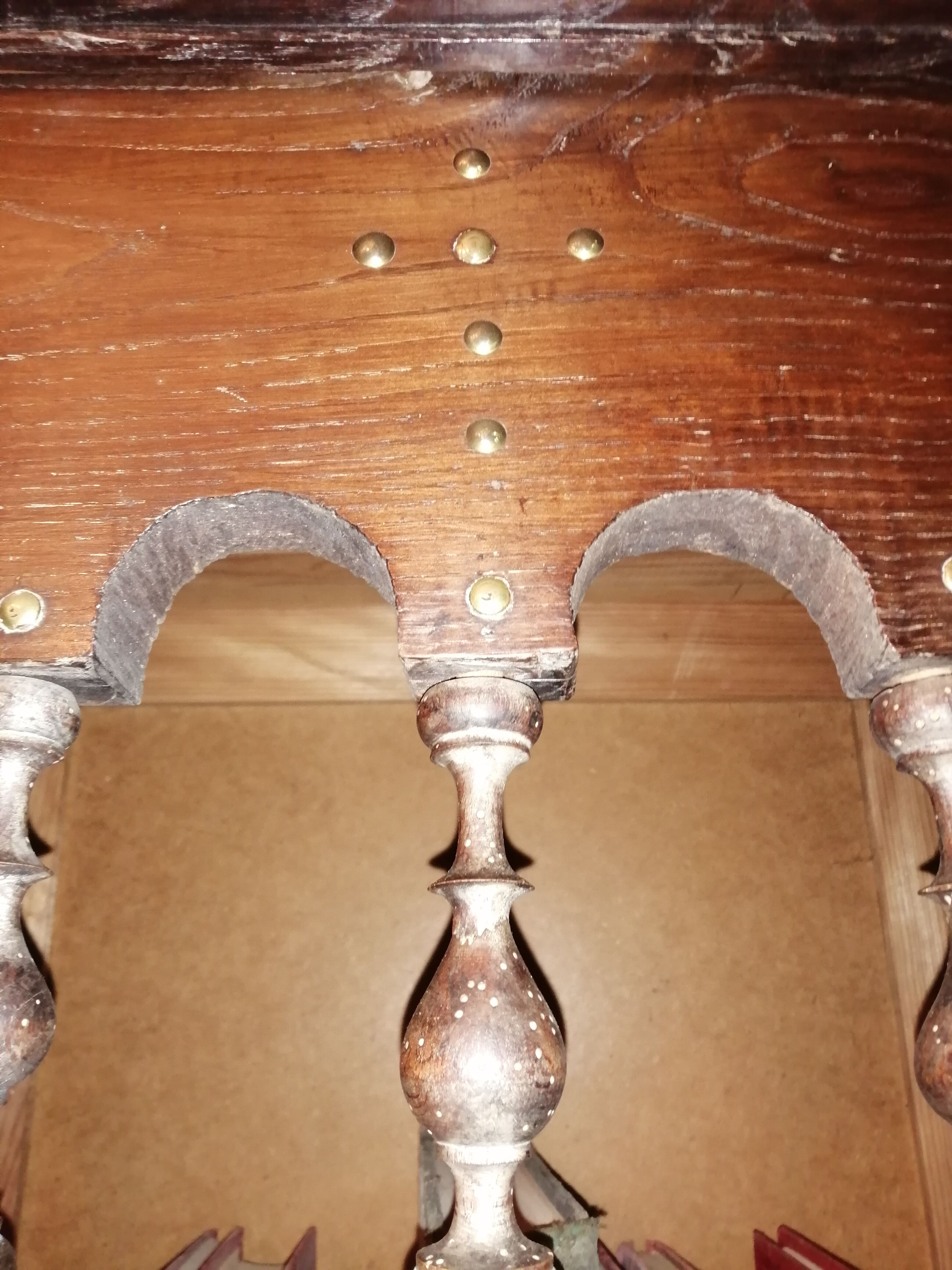 Old enclosed bed library