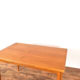 Table à manger extensible en teck danois du milieu du siècle, années 1960.