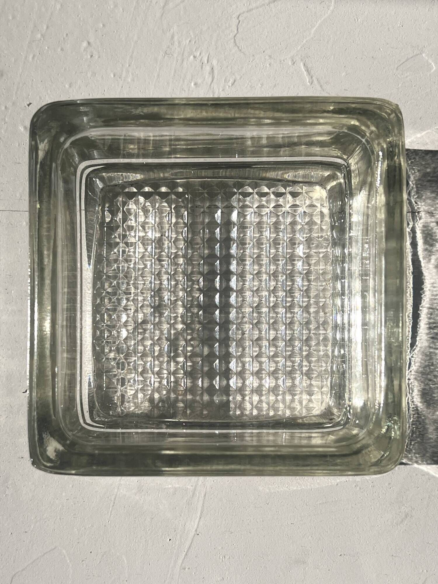 Ashtray catch-all Nevada in tempered glass attributed to Corbusier / Perriand