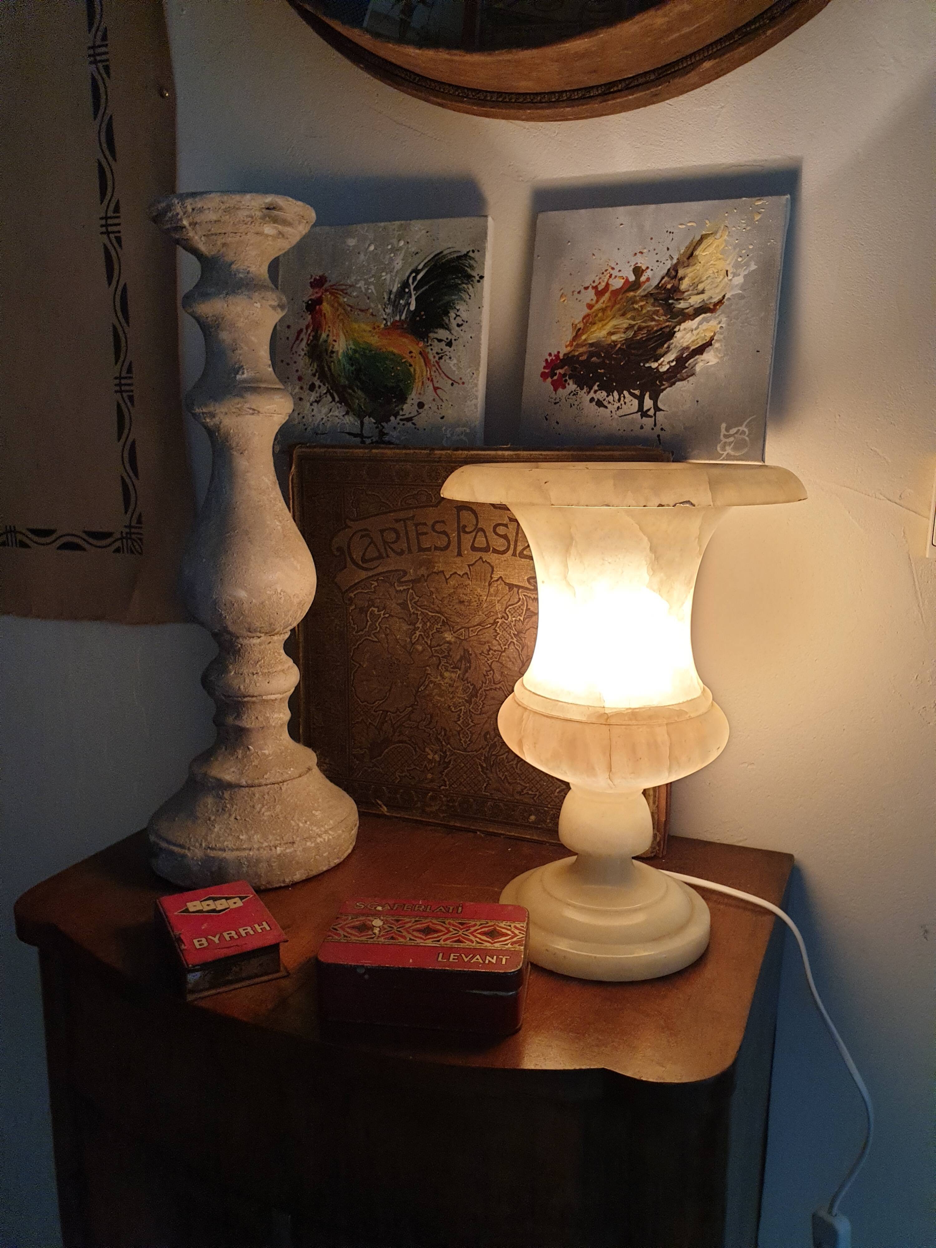 Lampe albâtre forme Médicis