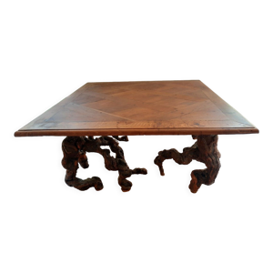 Table basse brutaliste