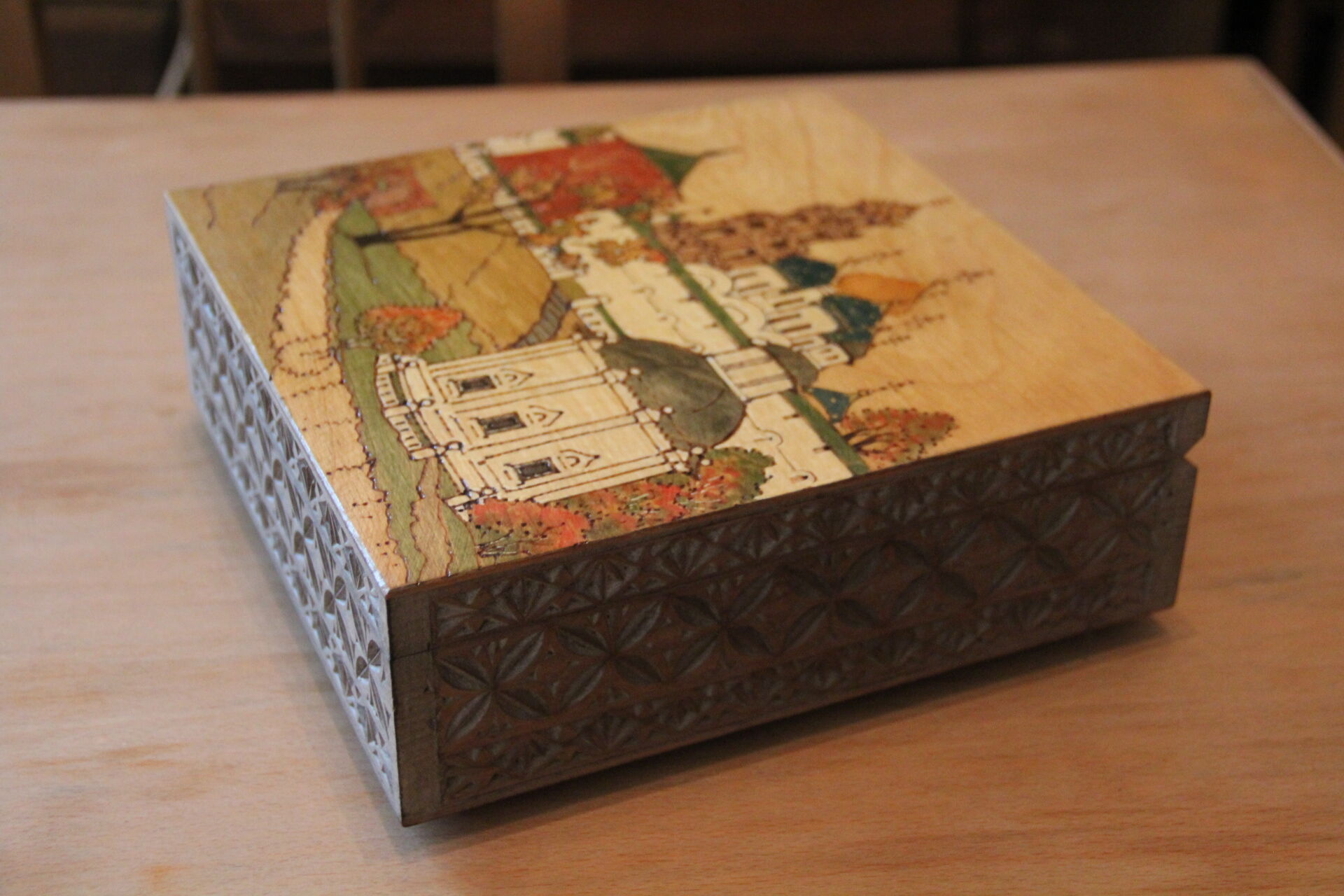 Hand-painted engraved and painted wooden box, seen from Moscow