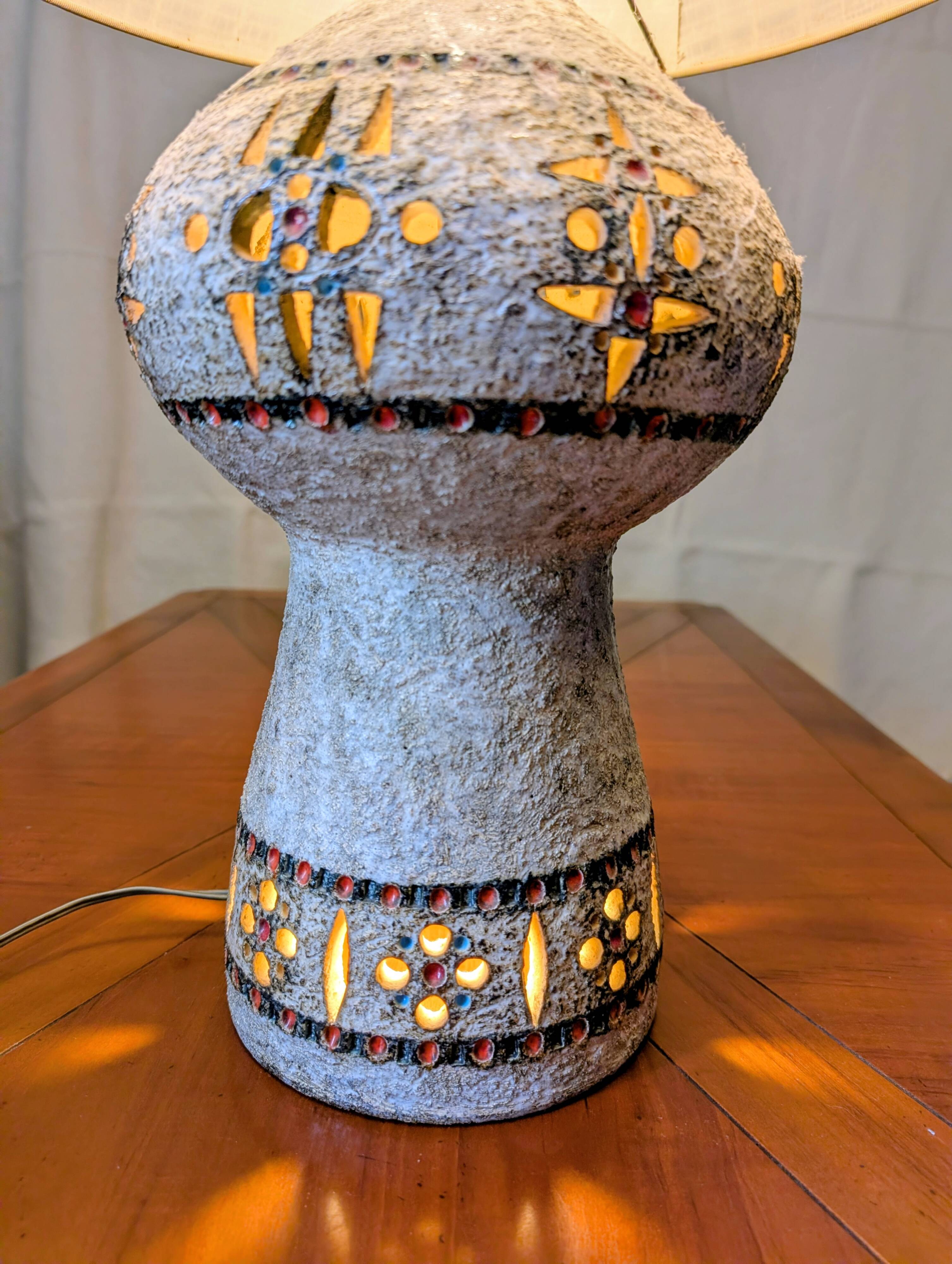 Ceramic lamp by Raphaël Giurasso