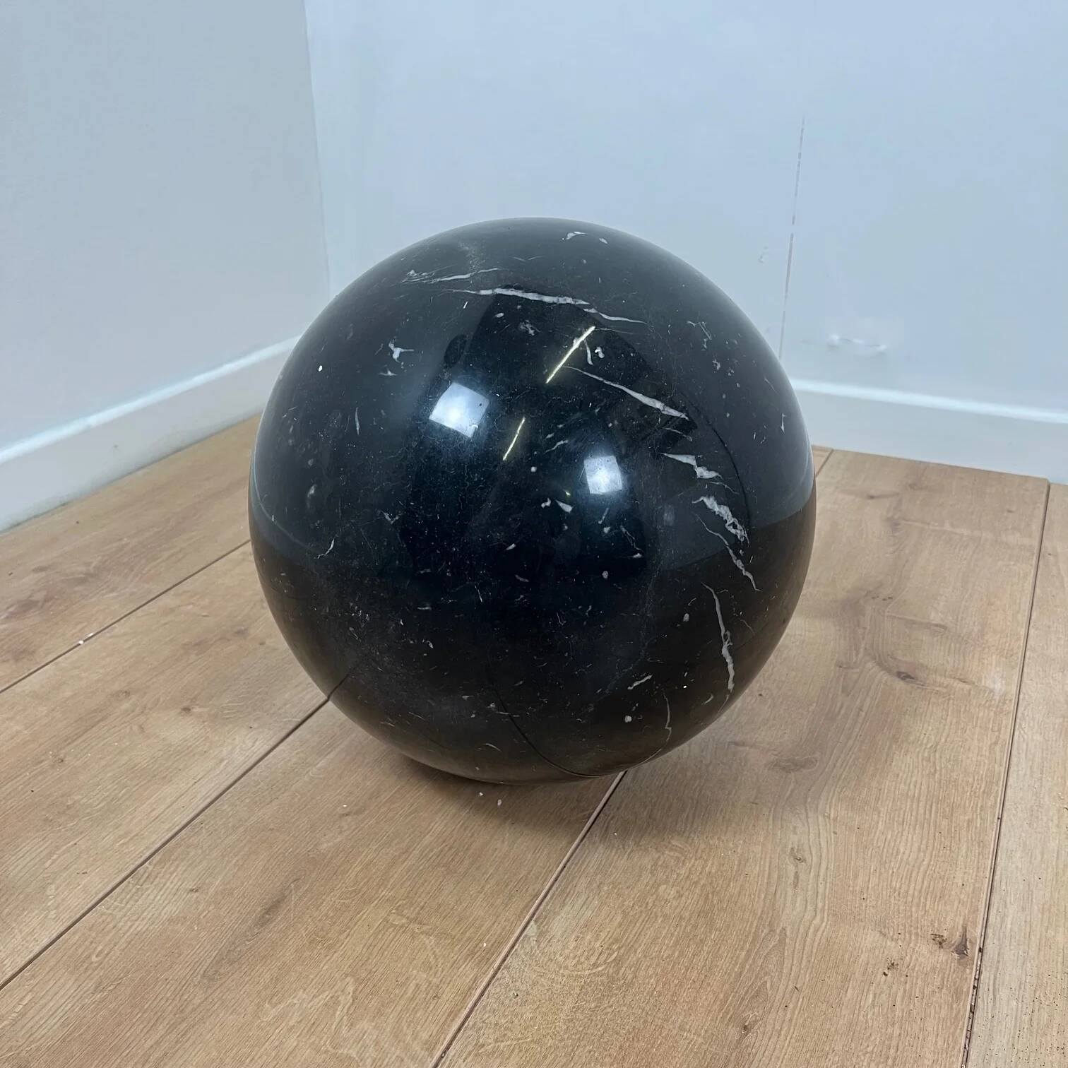 Coffee table in curved glass and black marble sphere, Giorgio Cattelan for Cattelan, 1980