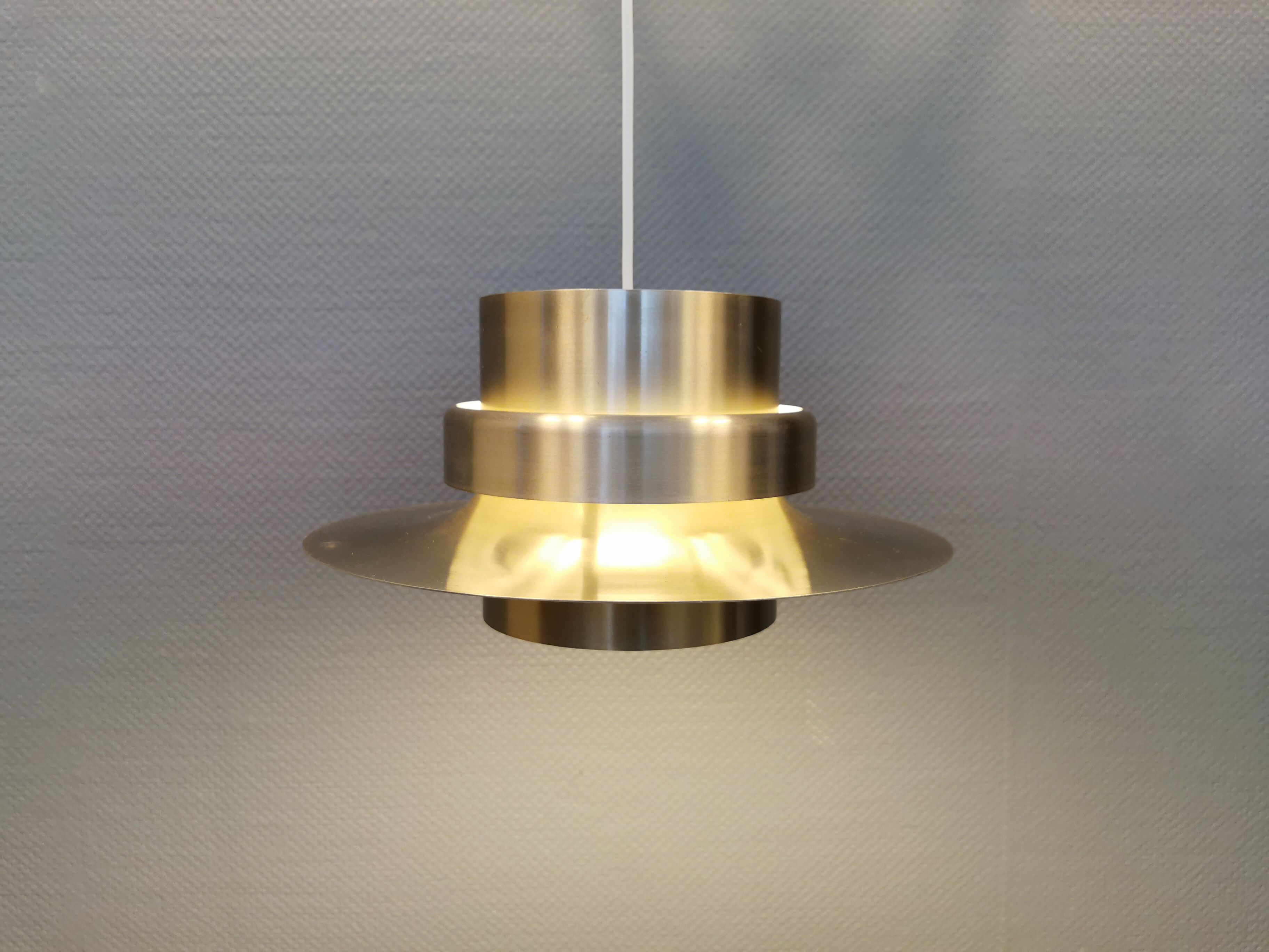 Danish hanging lamp in brass colored aluminum