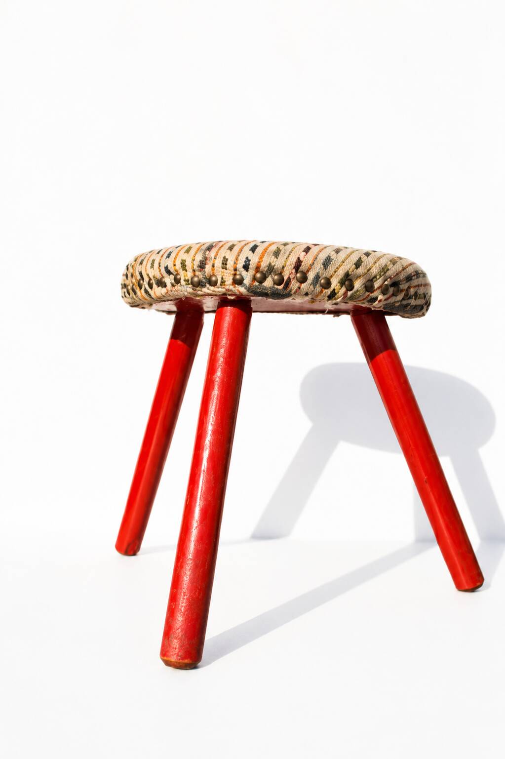 Vintage Tripod Stool Kilim Red Oval Footrest 35cm Firm