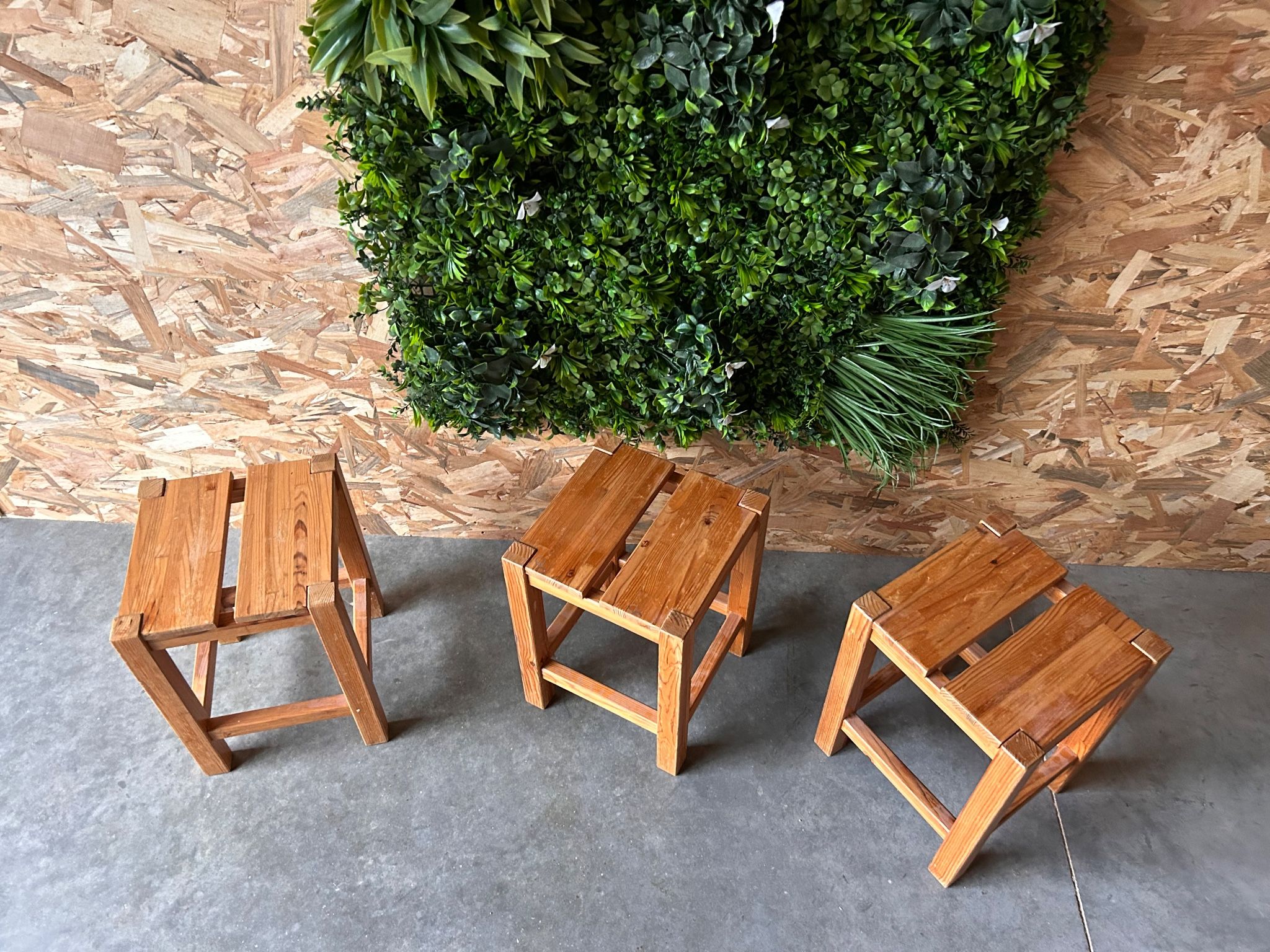 set of 3 stools in the style of the Perriand arches, in rush