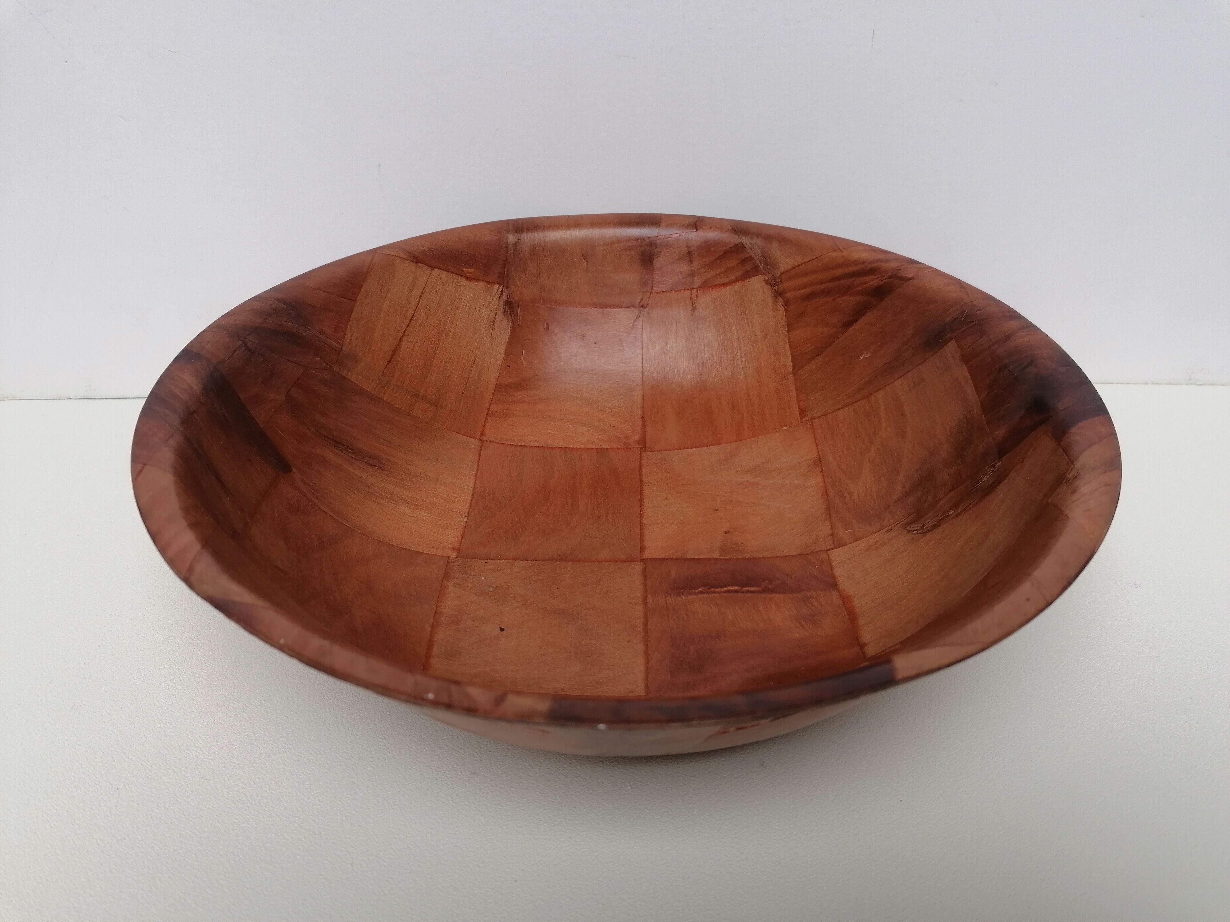 Bamboo salad bowl