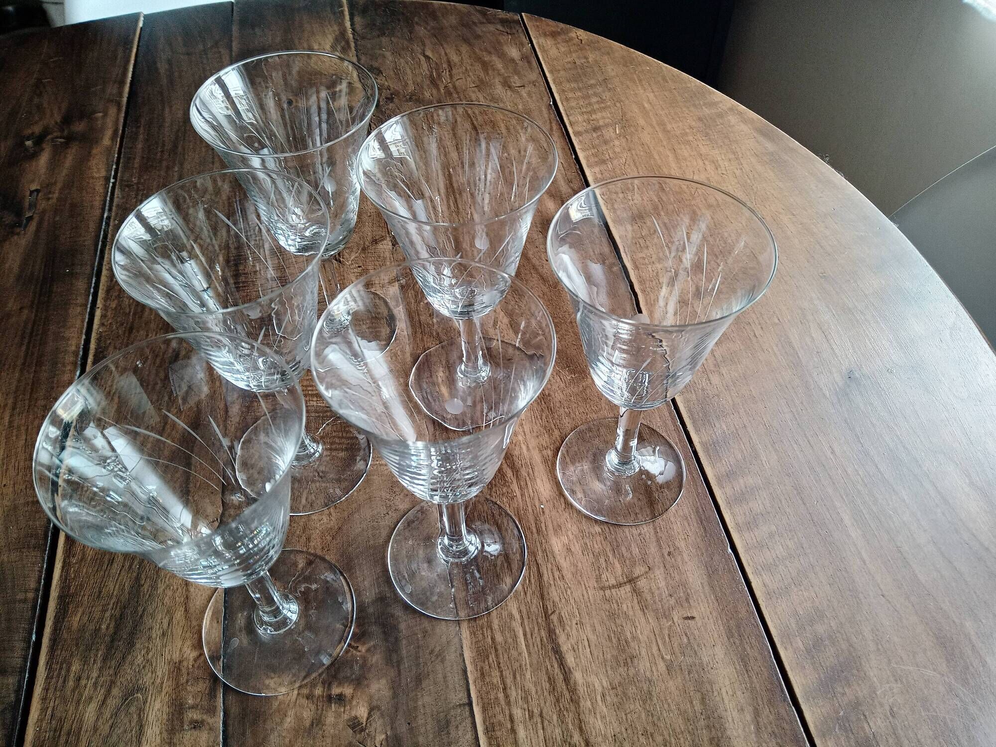 Lot of 6 vintage wine glasses drinking flared glass engraved opaque bubbles décor