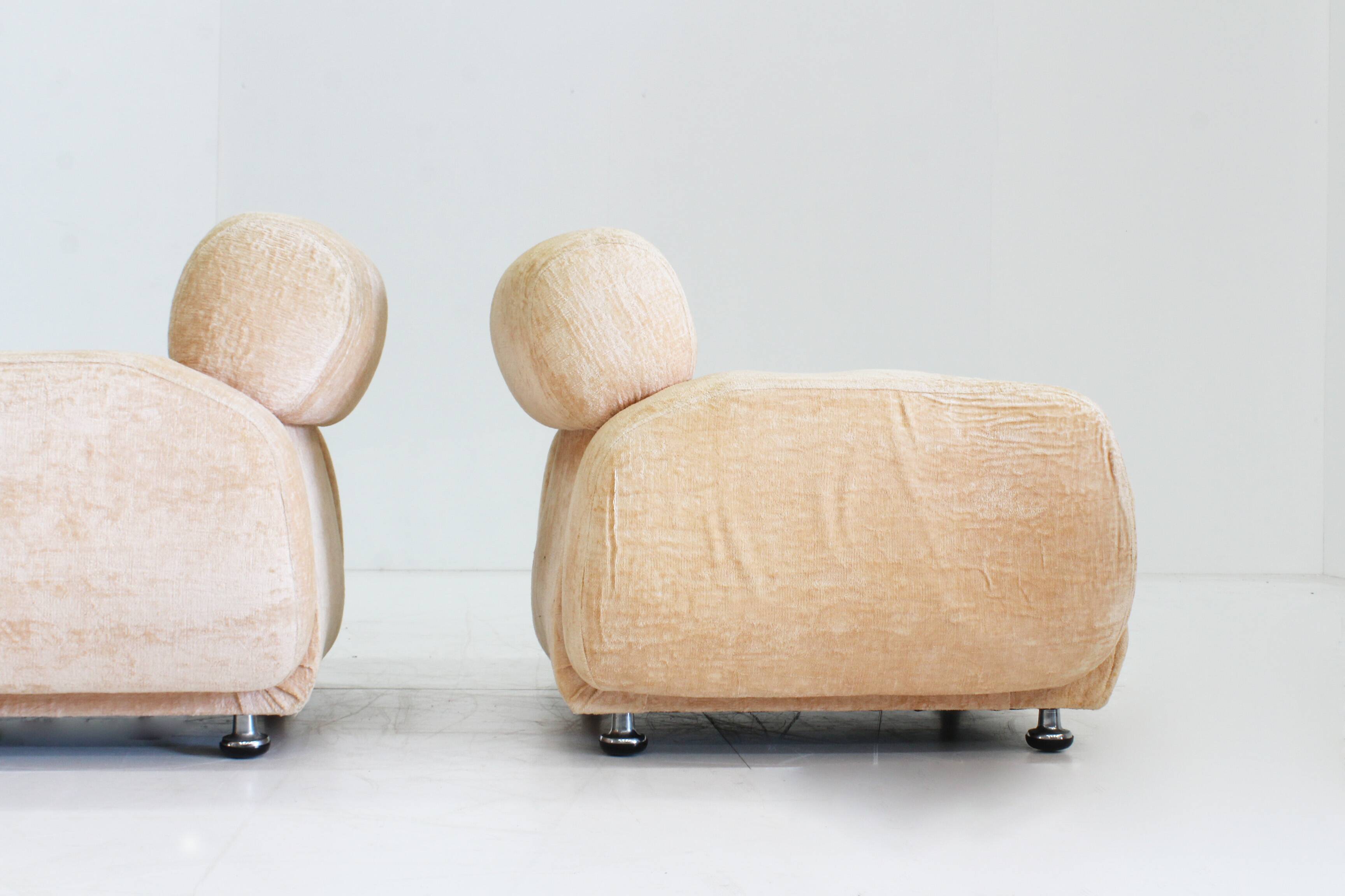 Vintage Italian armchairs 1970s , set of 2